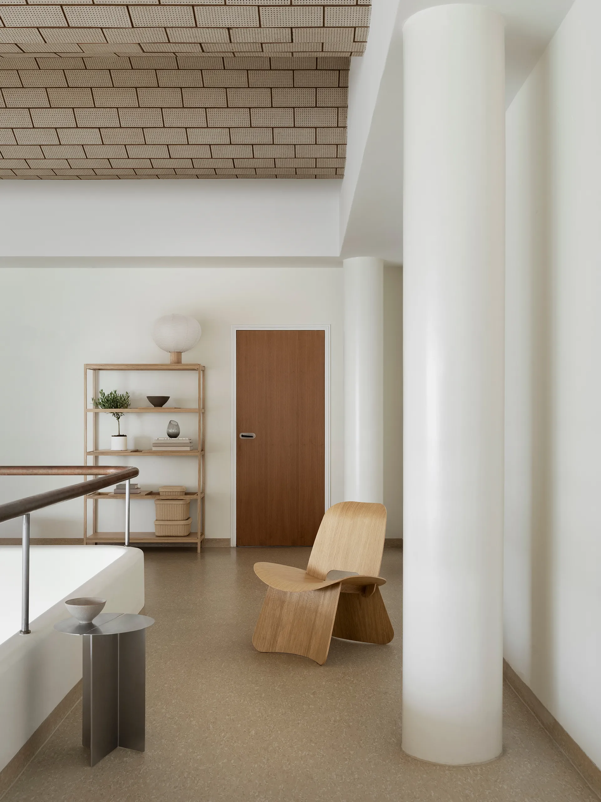 Chaise Nagomi, Contreplaqué huilé blomus