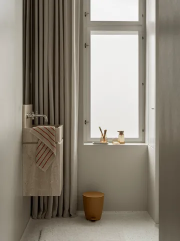 Distributeur de savon Ava 25 cl - Tan - blomus