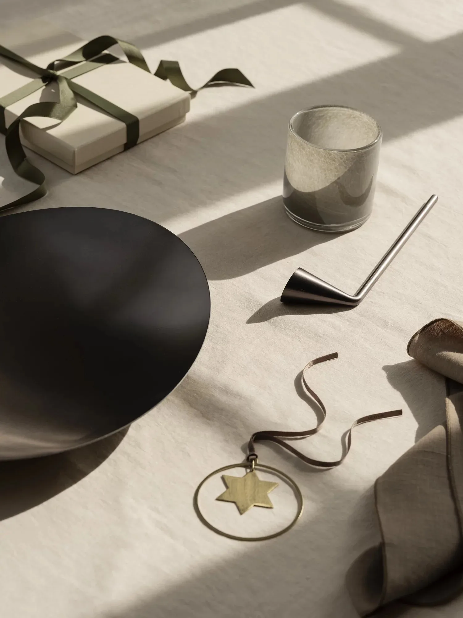 Éteignoir à bougie NOX 23 cm, Burned metal blomus