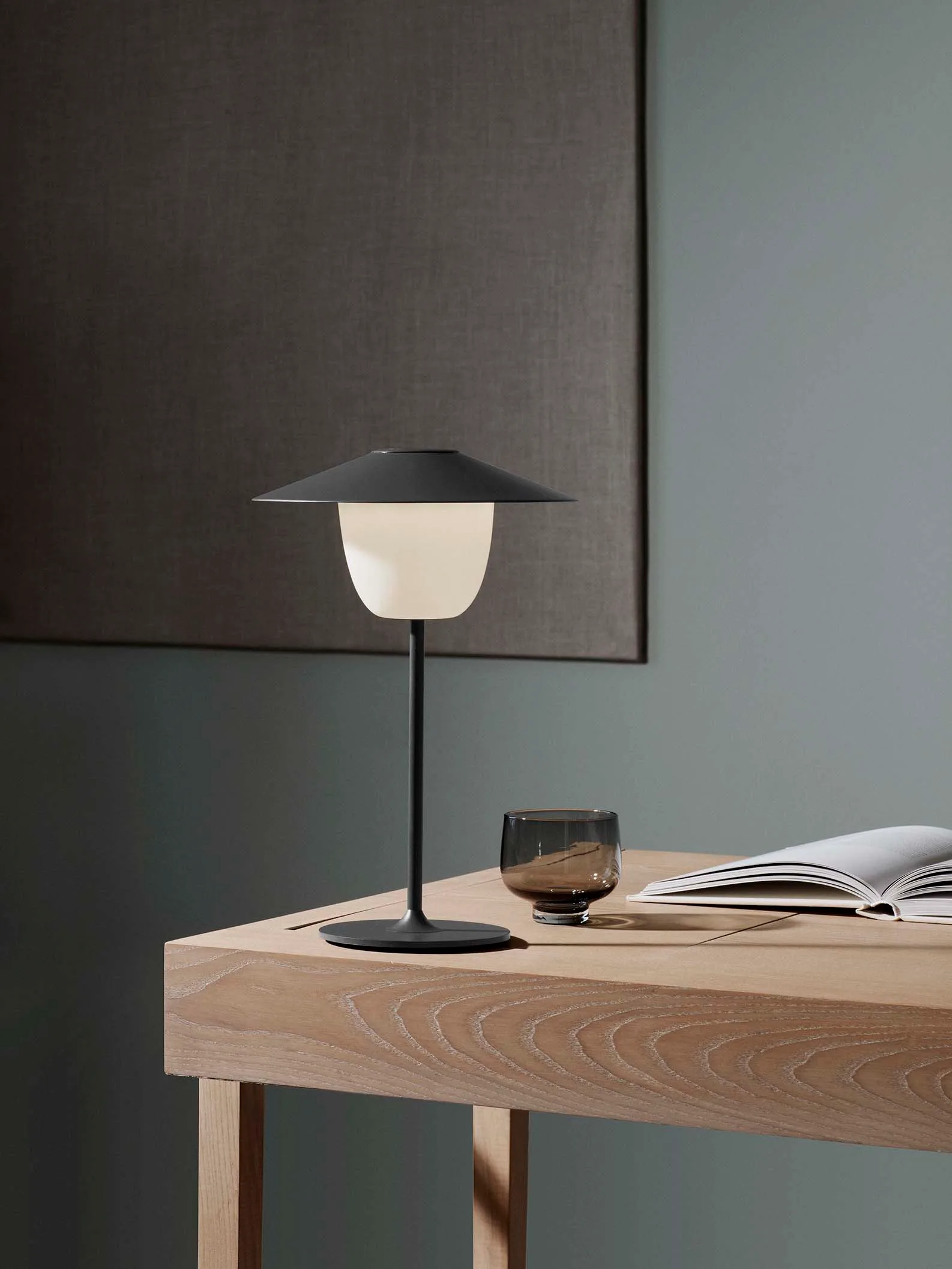 Lampe LED Ani Mobile 33 cm, Warm gray (gris foncé) blomus