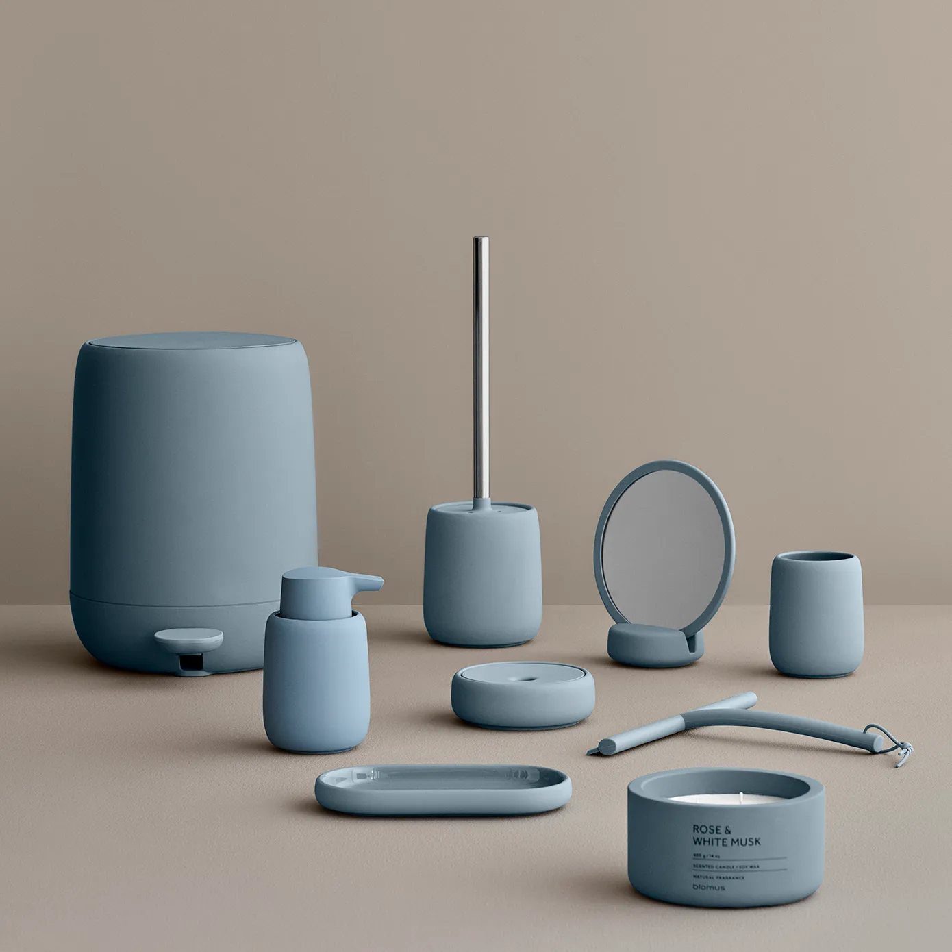 Miroir de table Sono Vanity Ø17 cm, Ashley blue blomus