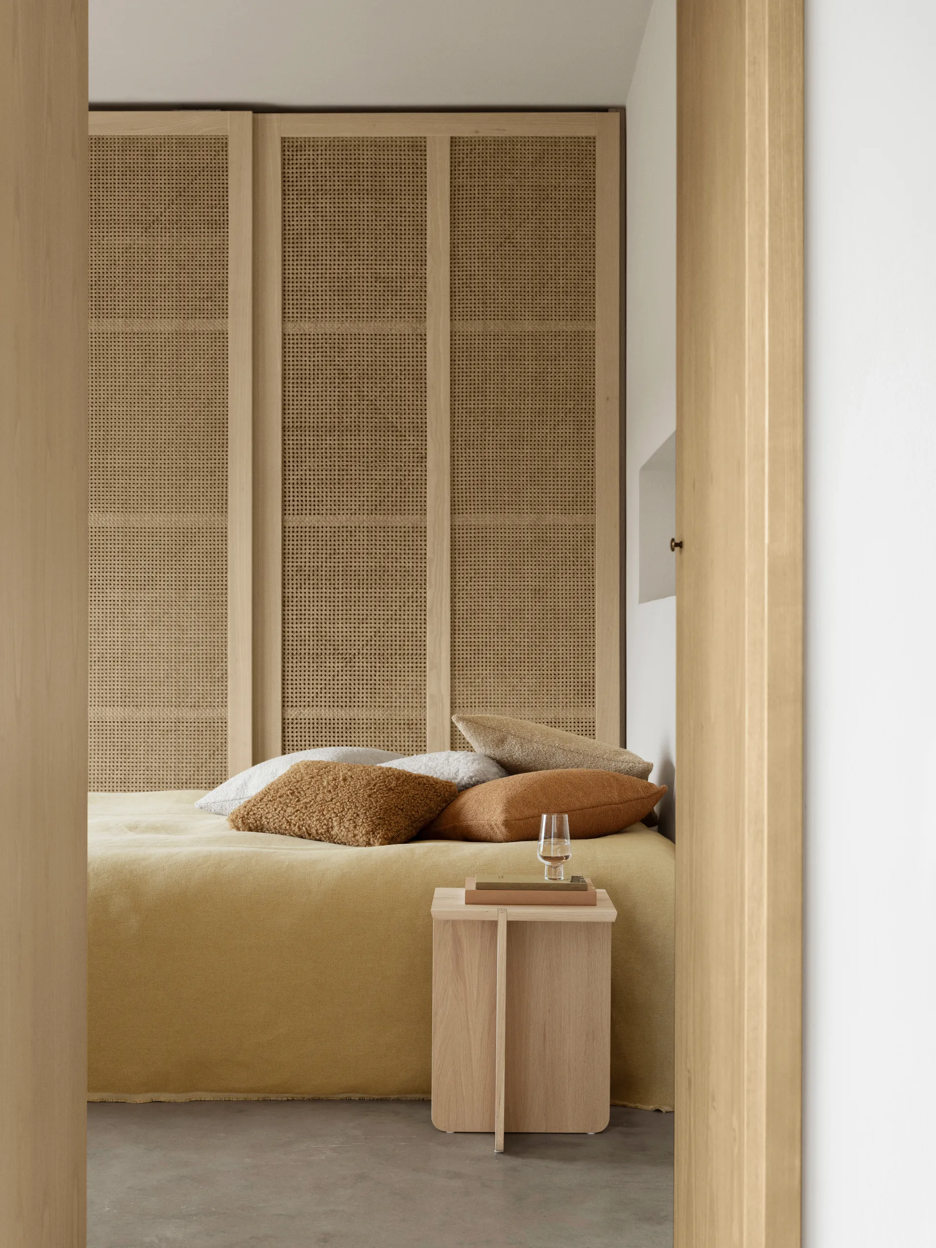 Table d’appoint Engawa, Chêne, 35x35x46 cm blomus