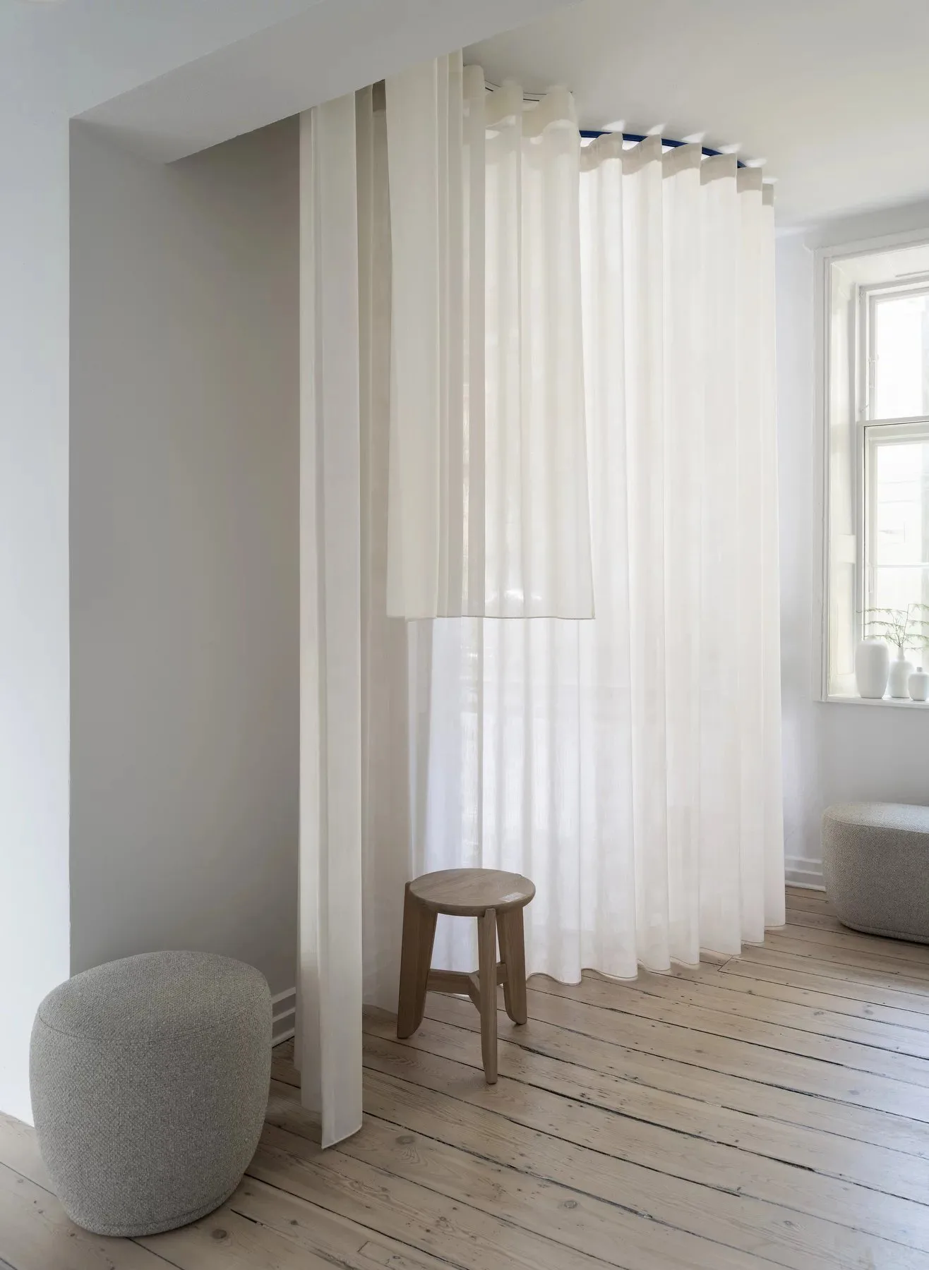 Tabouret Kuon Ø47x45 cm., Socia désert blomus