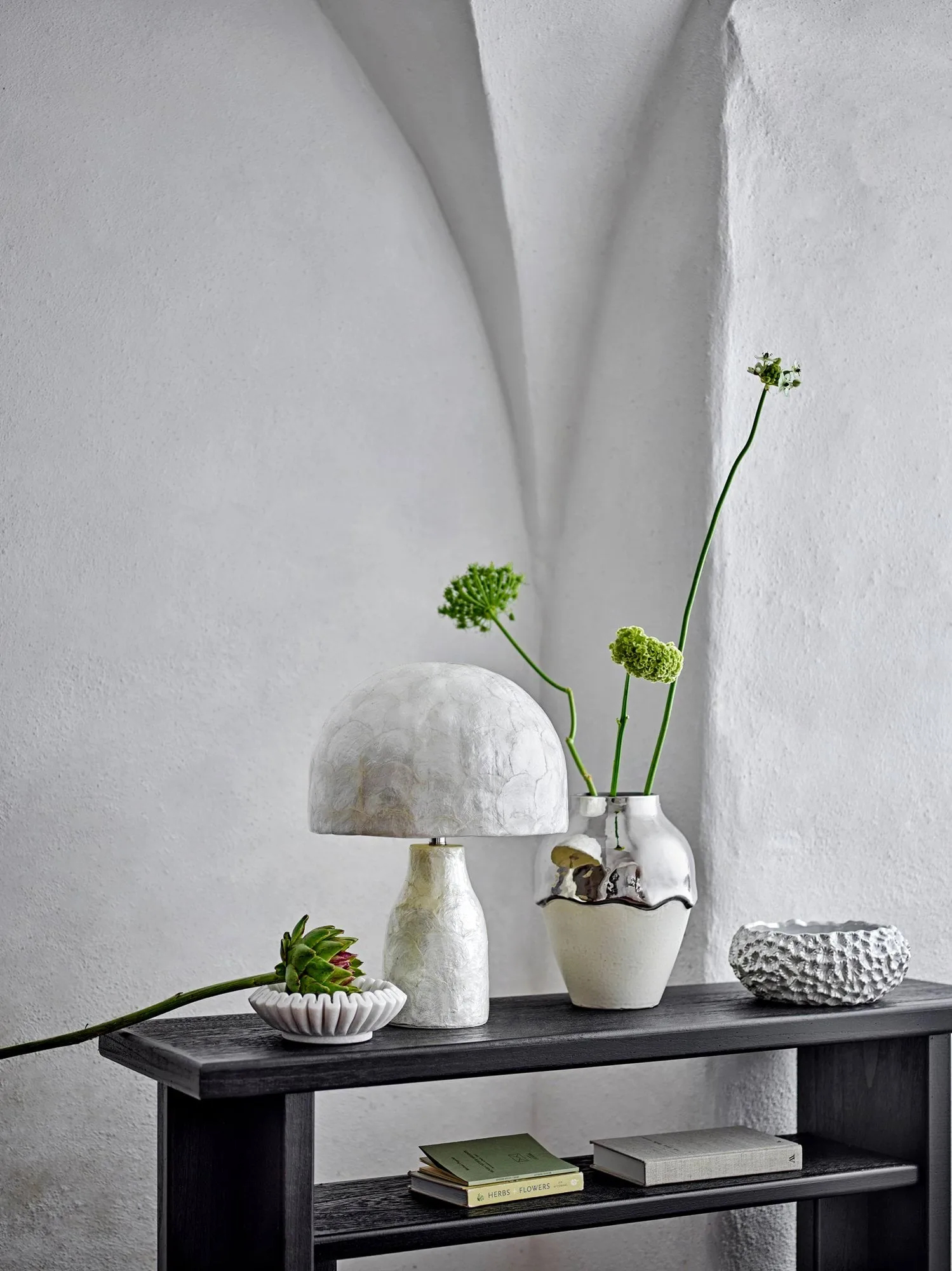 Adria lampe de table, Nature, Mother of pearl Bloomingville