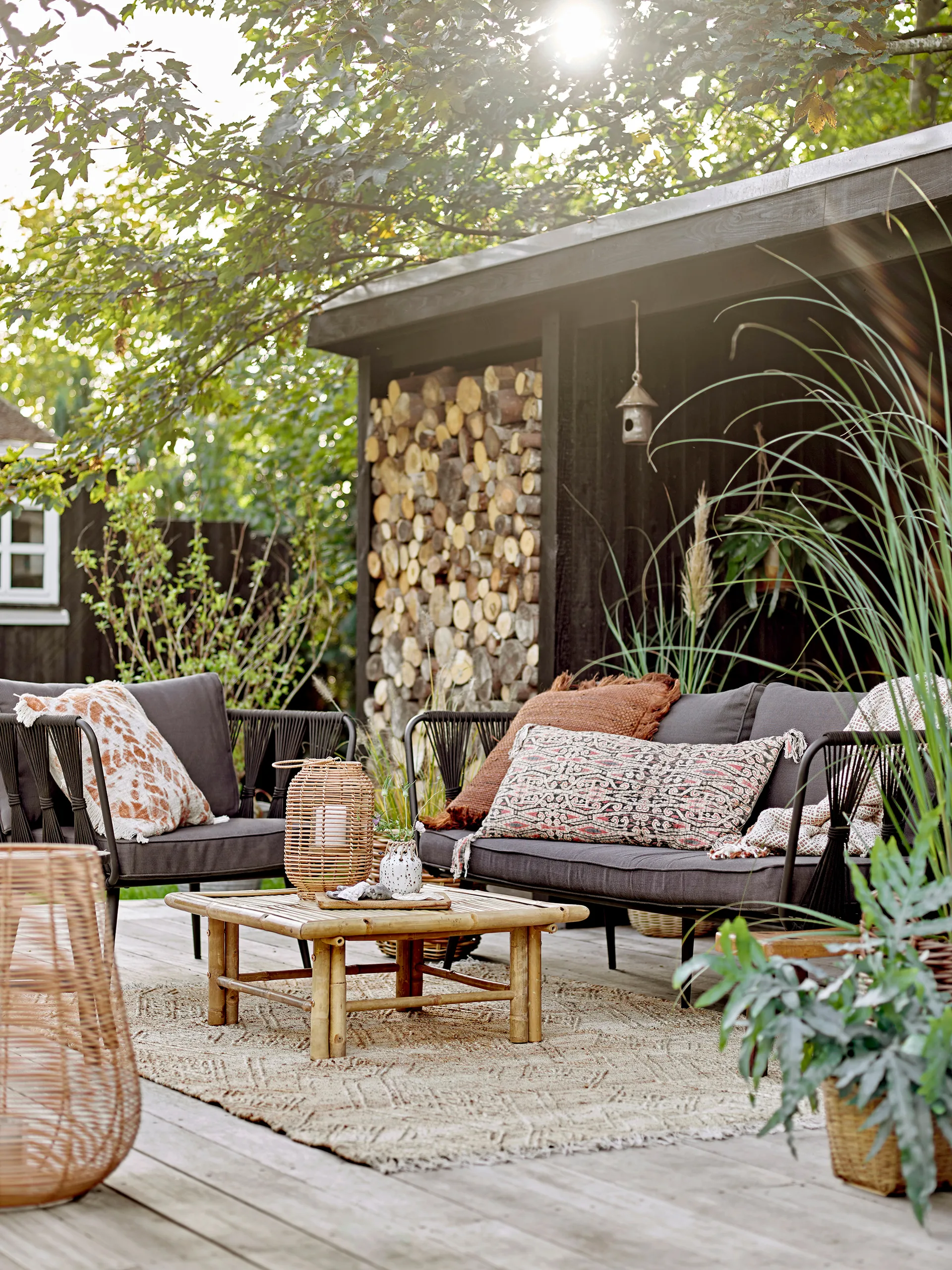 Chaise longue Pavone, Black Bloomingville