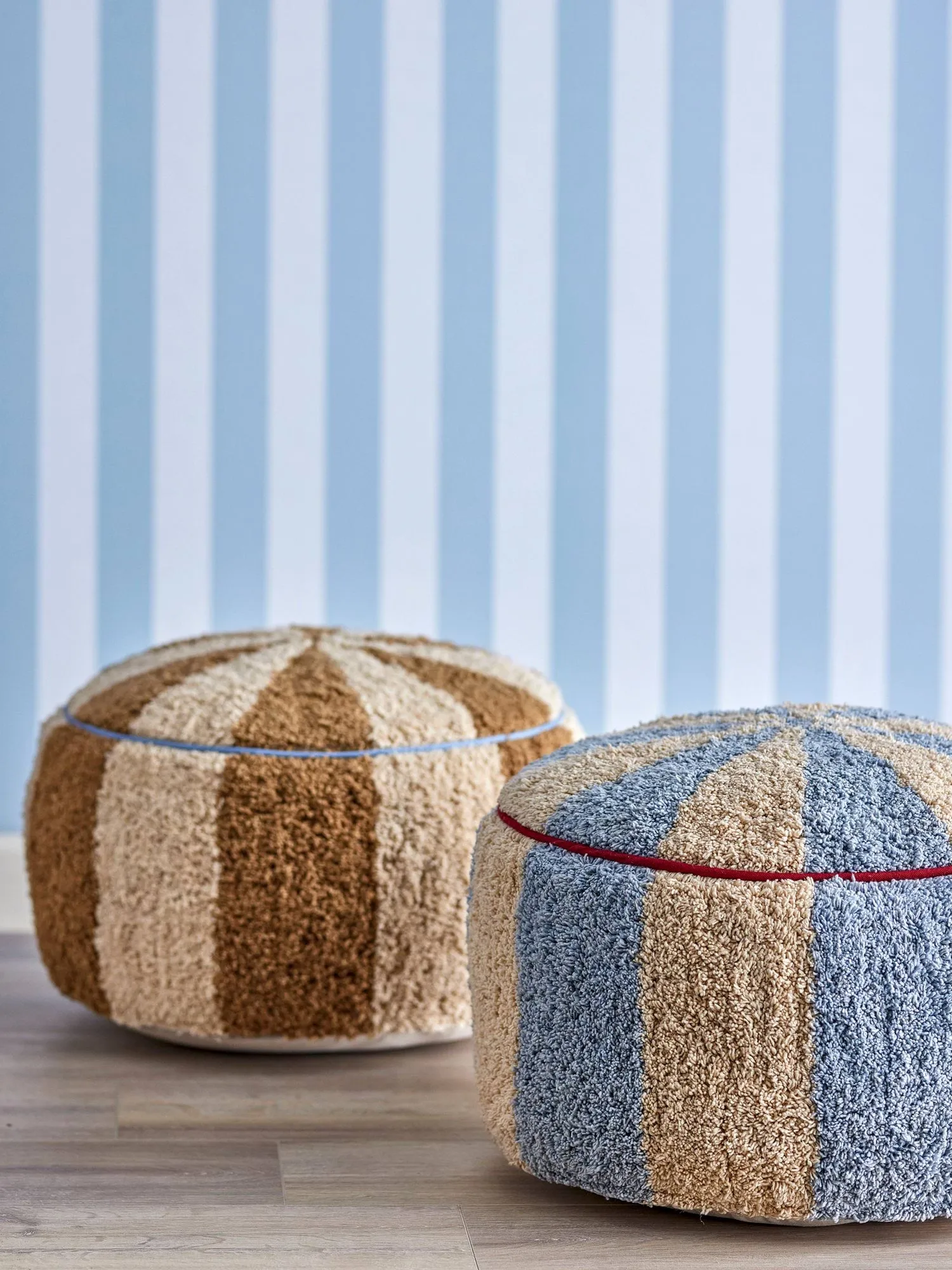 Charoline pouf Ø44 cm, Bleu-blanc-rouge Bloomingville