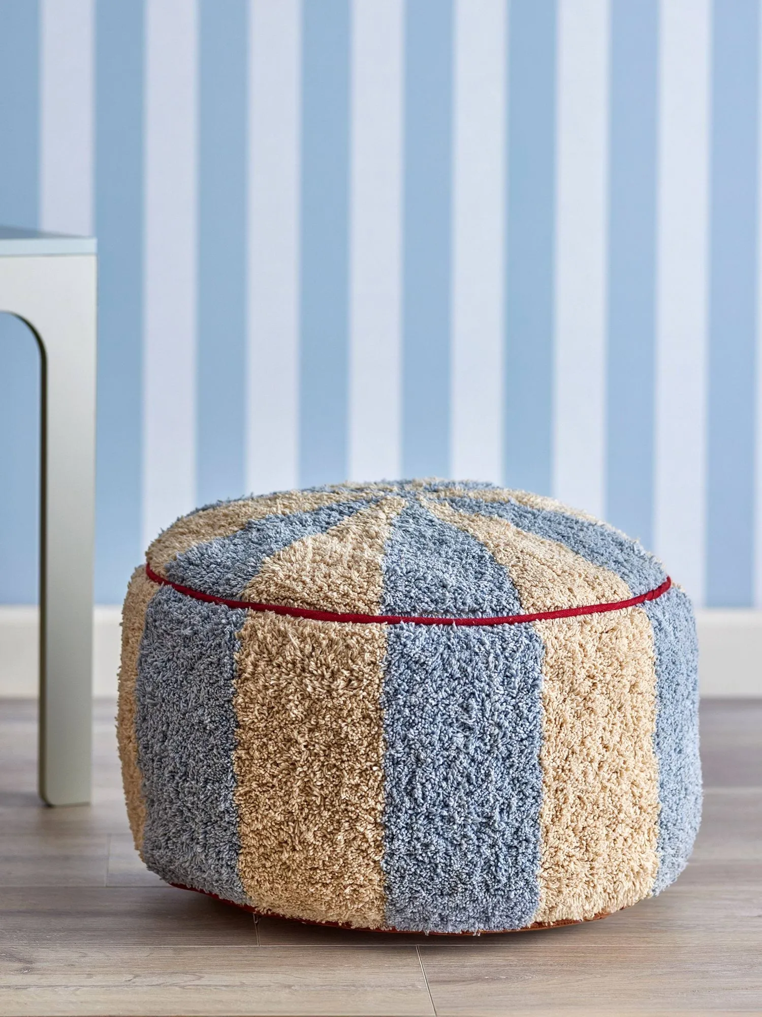 Charoline pouf Ø44 cm, Bleu-blanc-rouge Bloomingville