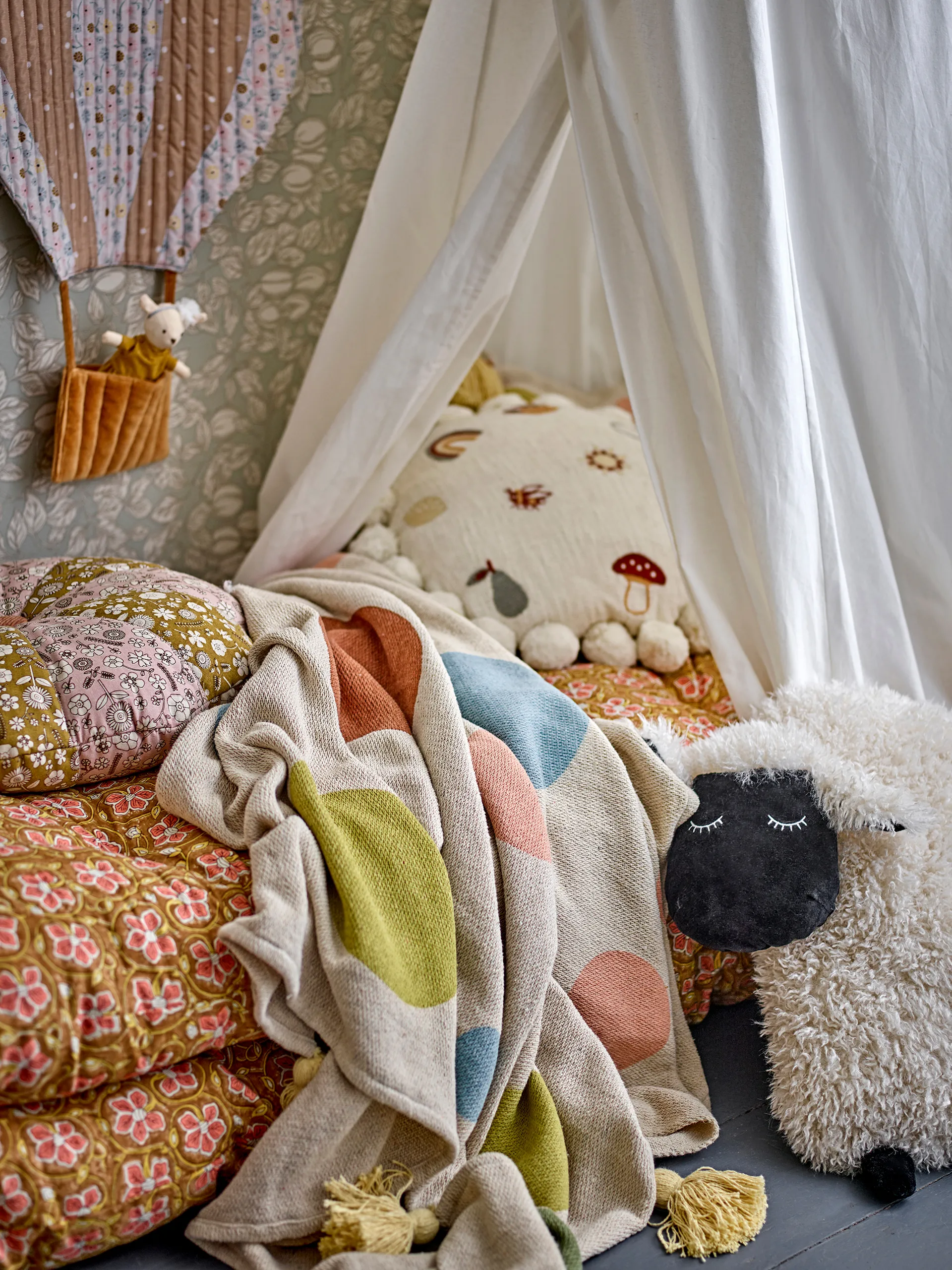 Coussin Dolly 46x56 cm, Blanc Bloomingville