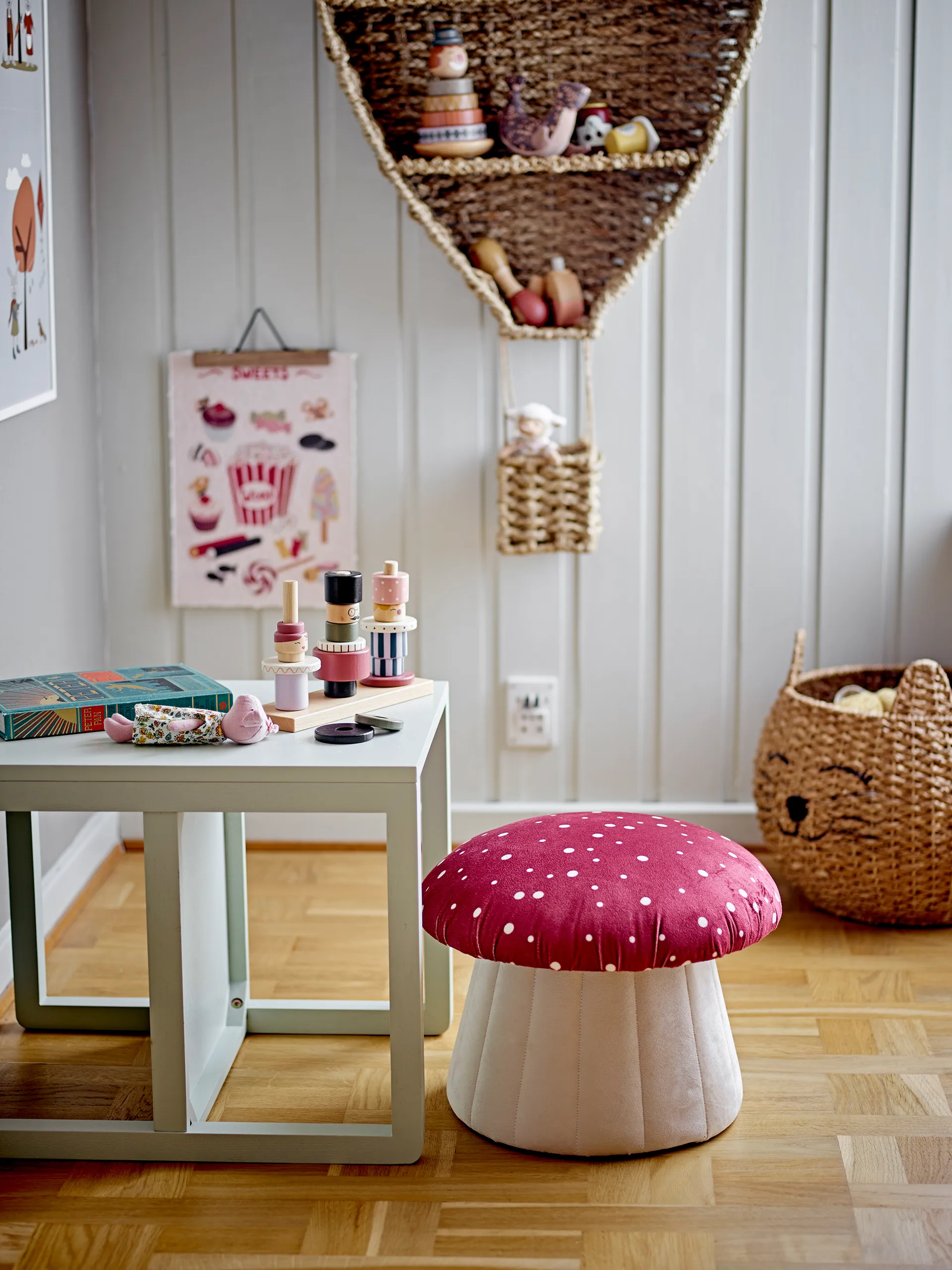 Jouet d’éveil Wilma 23x44,5x15 cm, Trois personnages Bloomingville