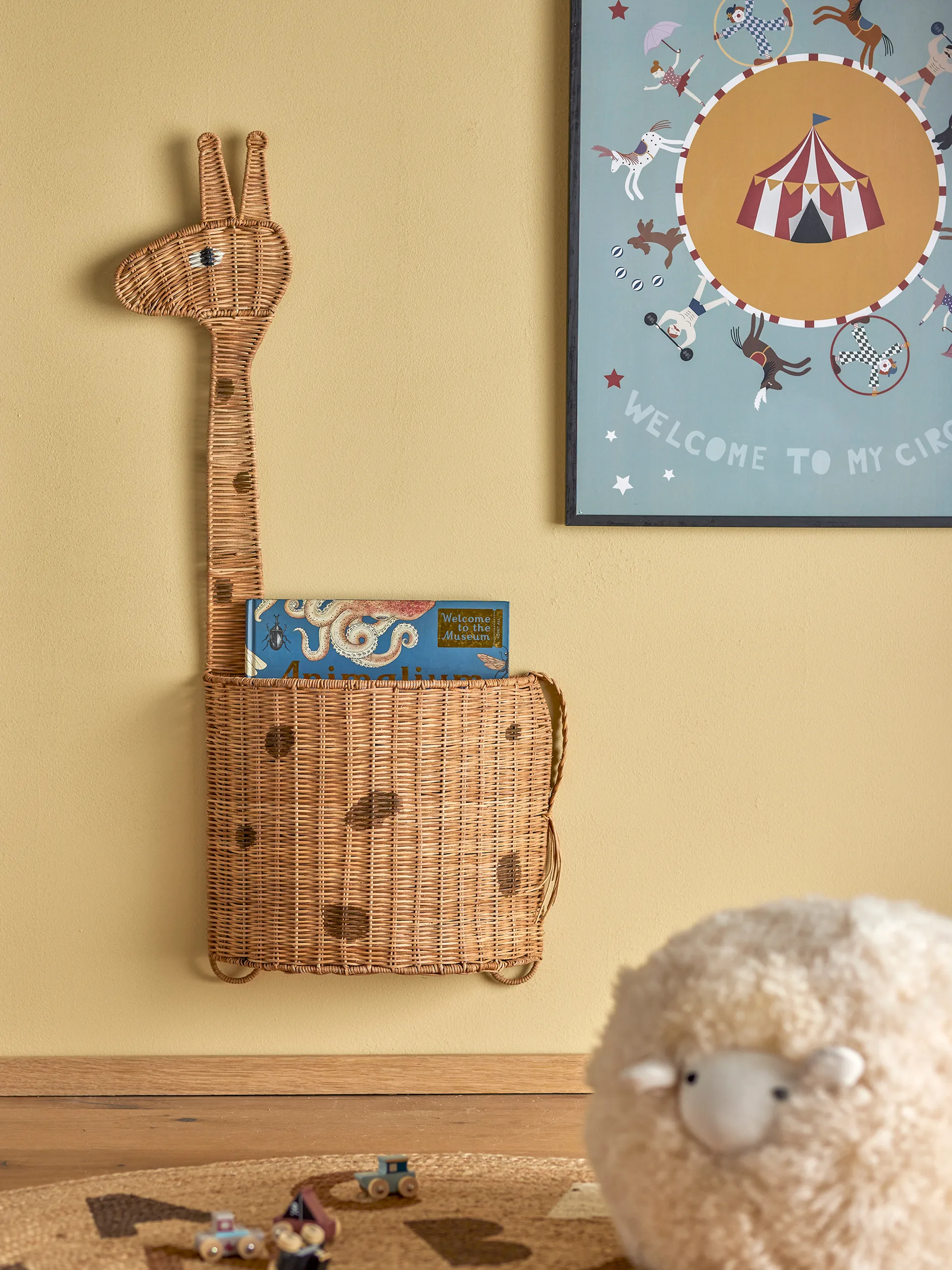 Panier mural Philine 90 cm, Nature giraffe Bloomingville