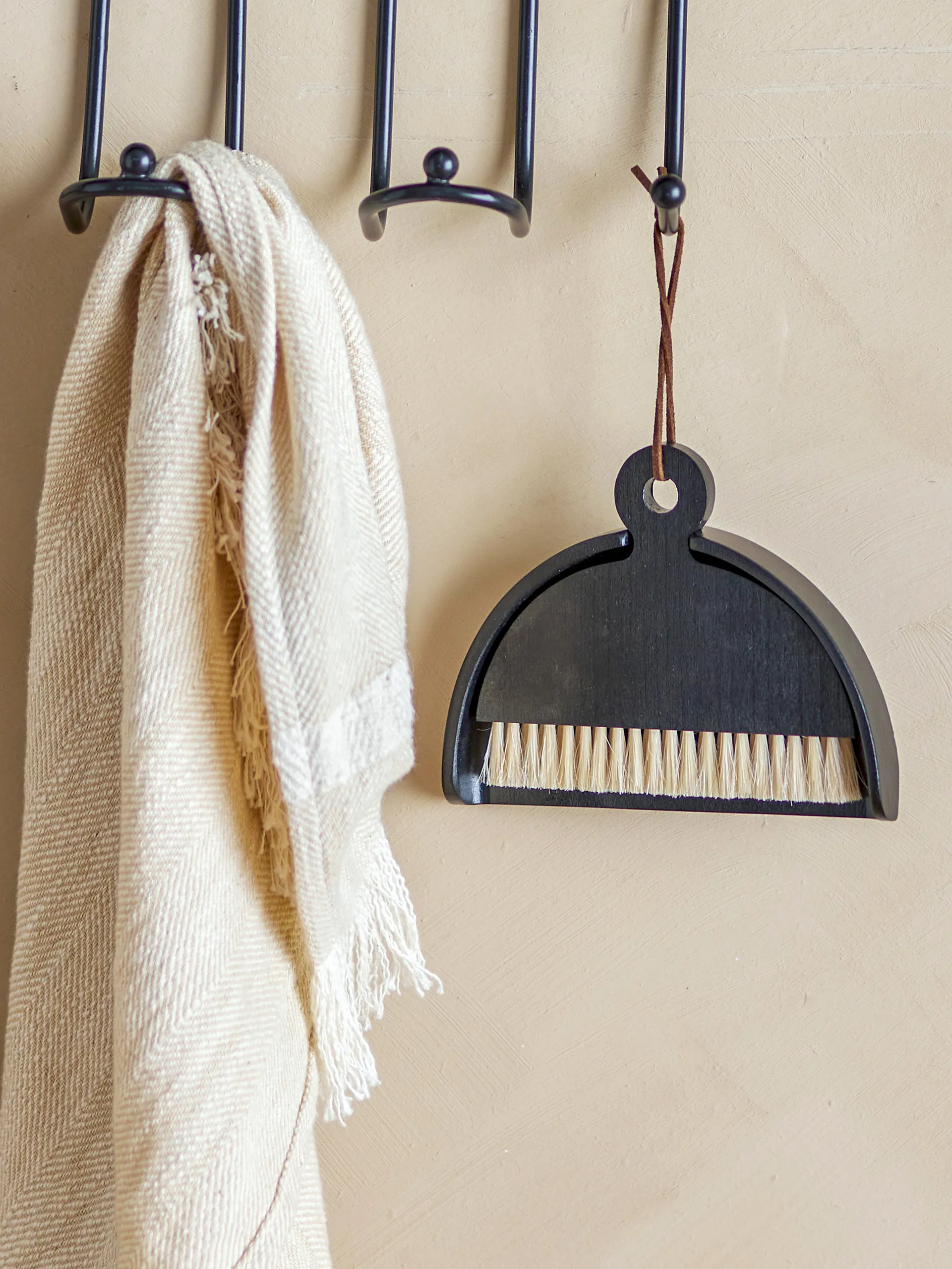 Pelle et balayette Cleaning, Black beech Bloomingville