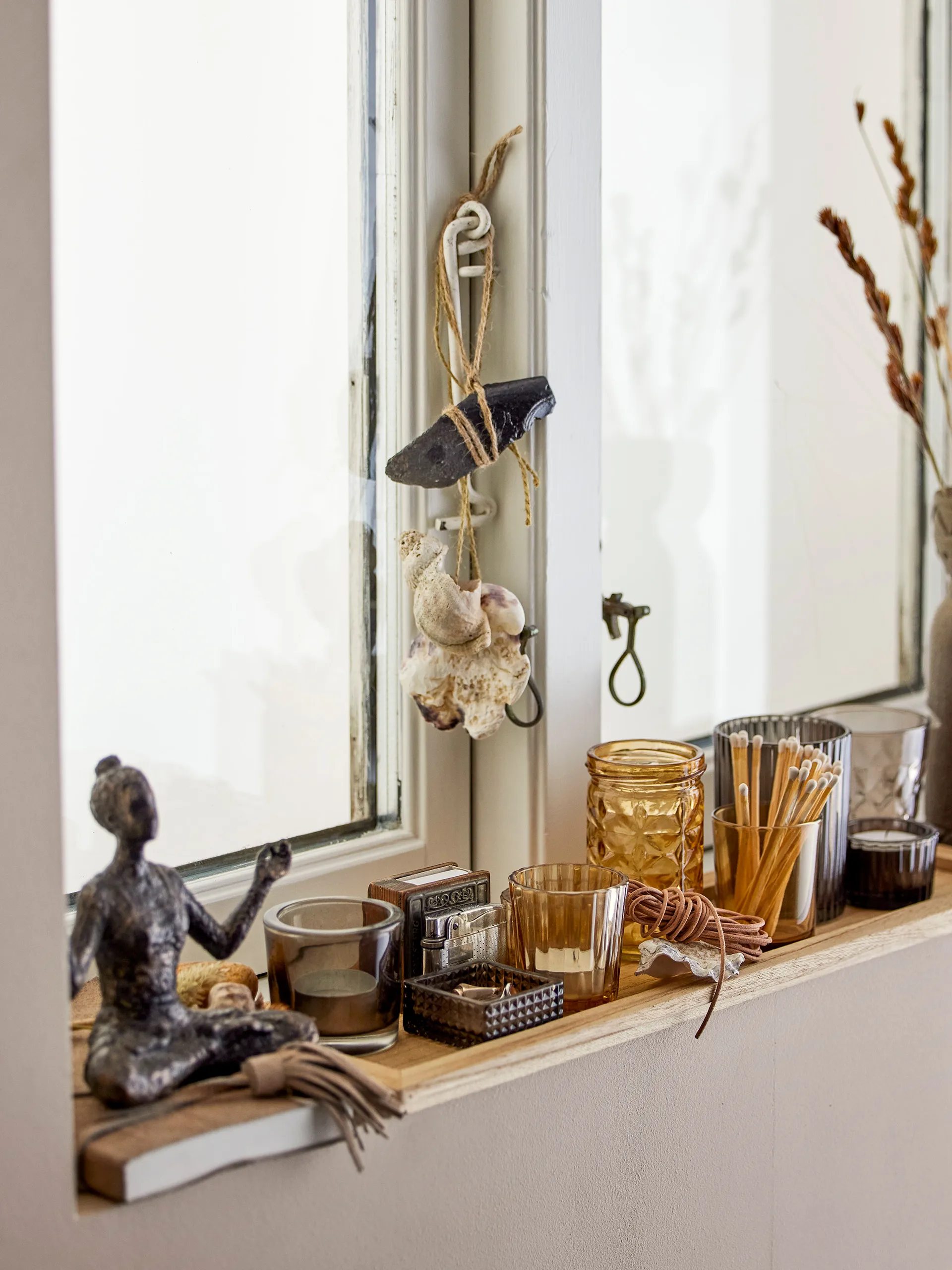 Plateau Sanga avec bougeoirs, 10 pièces, Marron Bloomingville