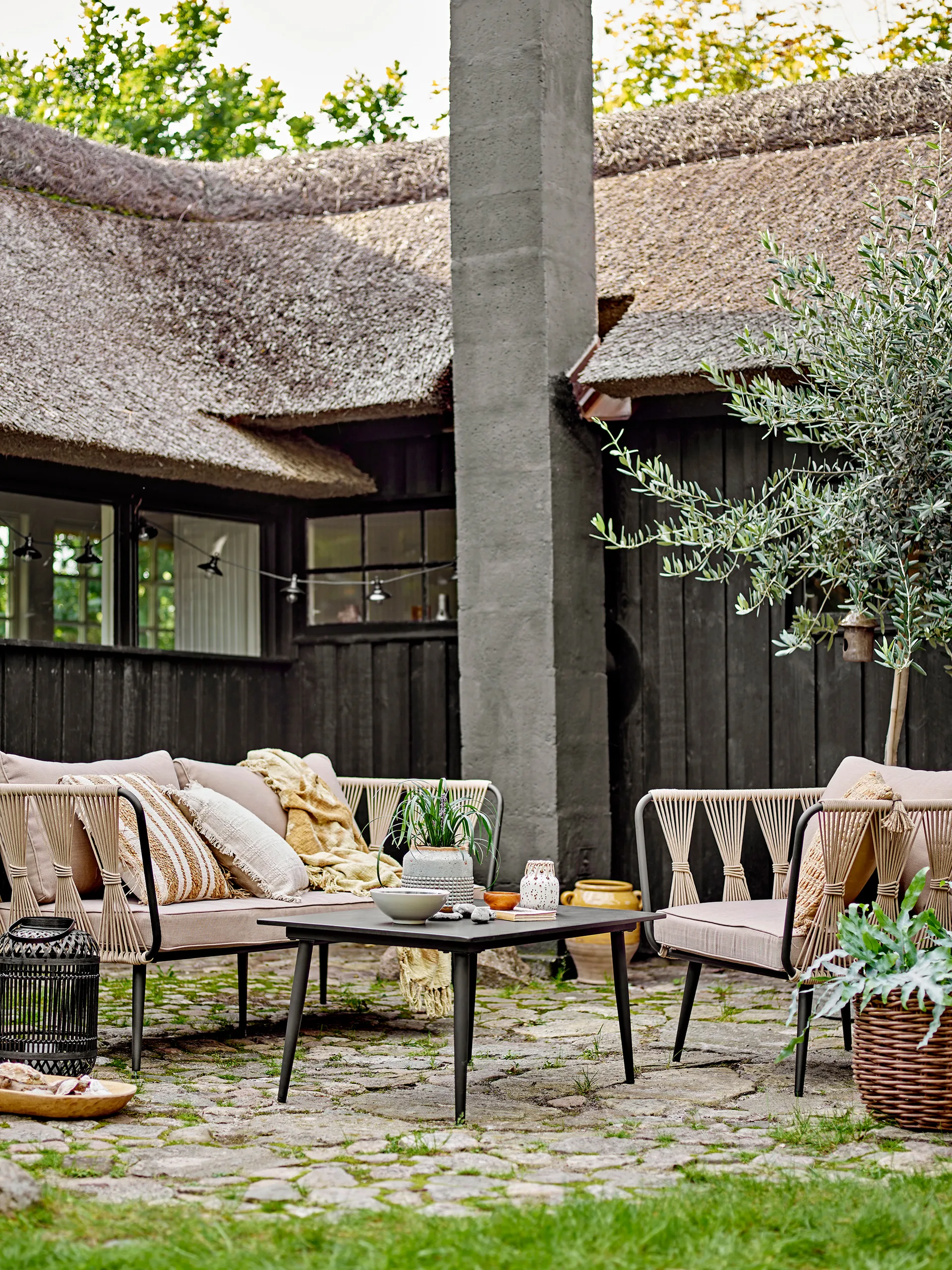 Table basse Pavone 60x90 cm, Black Bloomingville