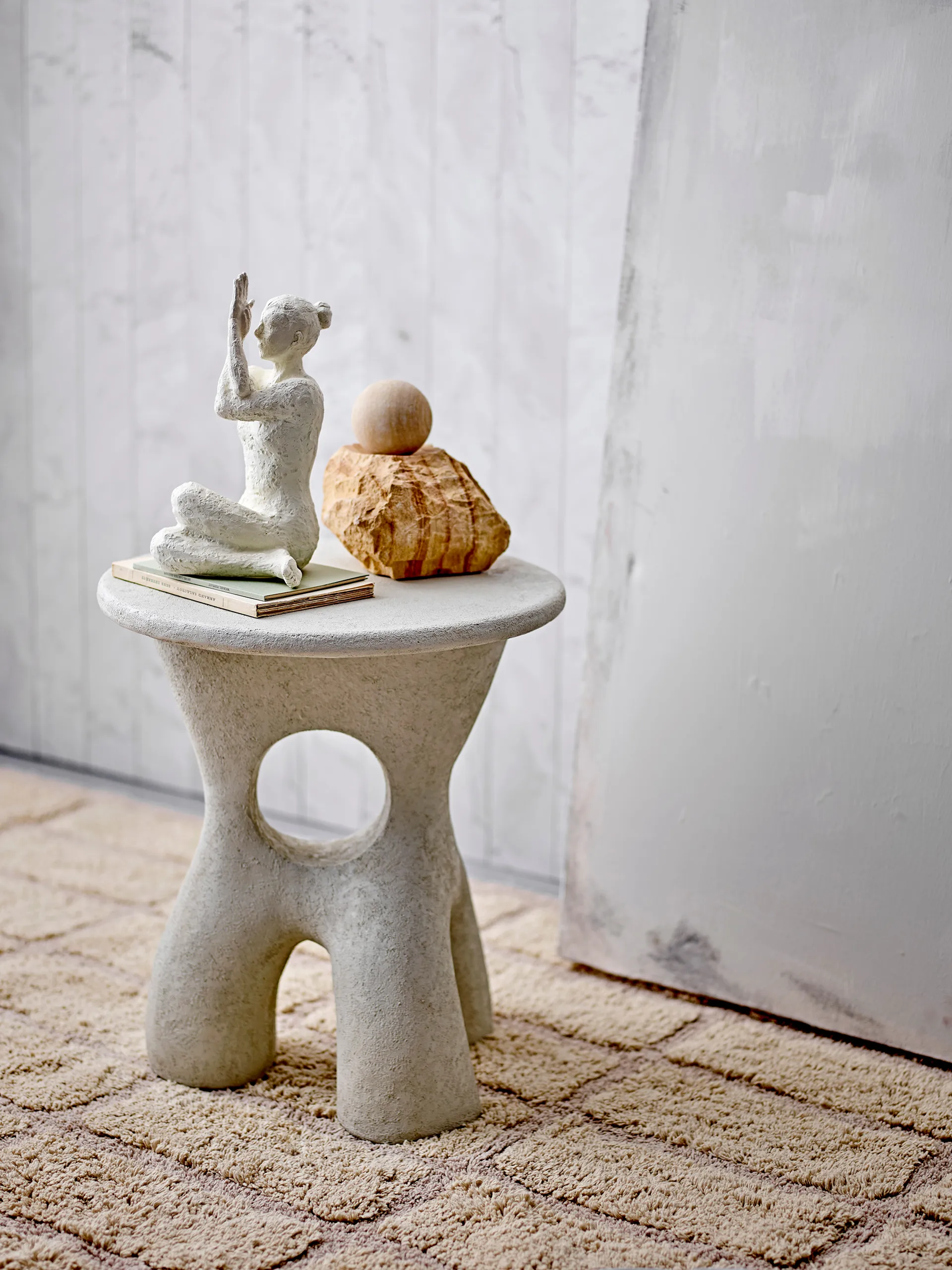 Table d'appoint Amiee Ø37x43,5 cm, White Bloomingville