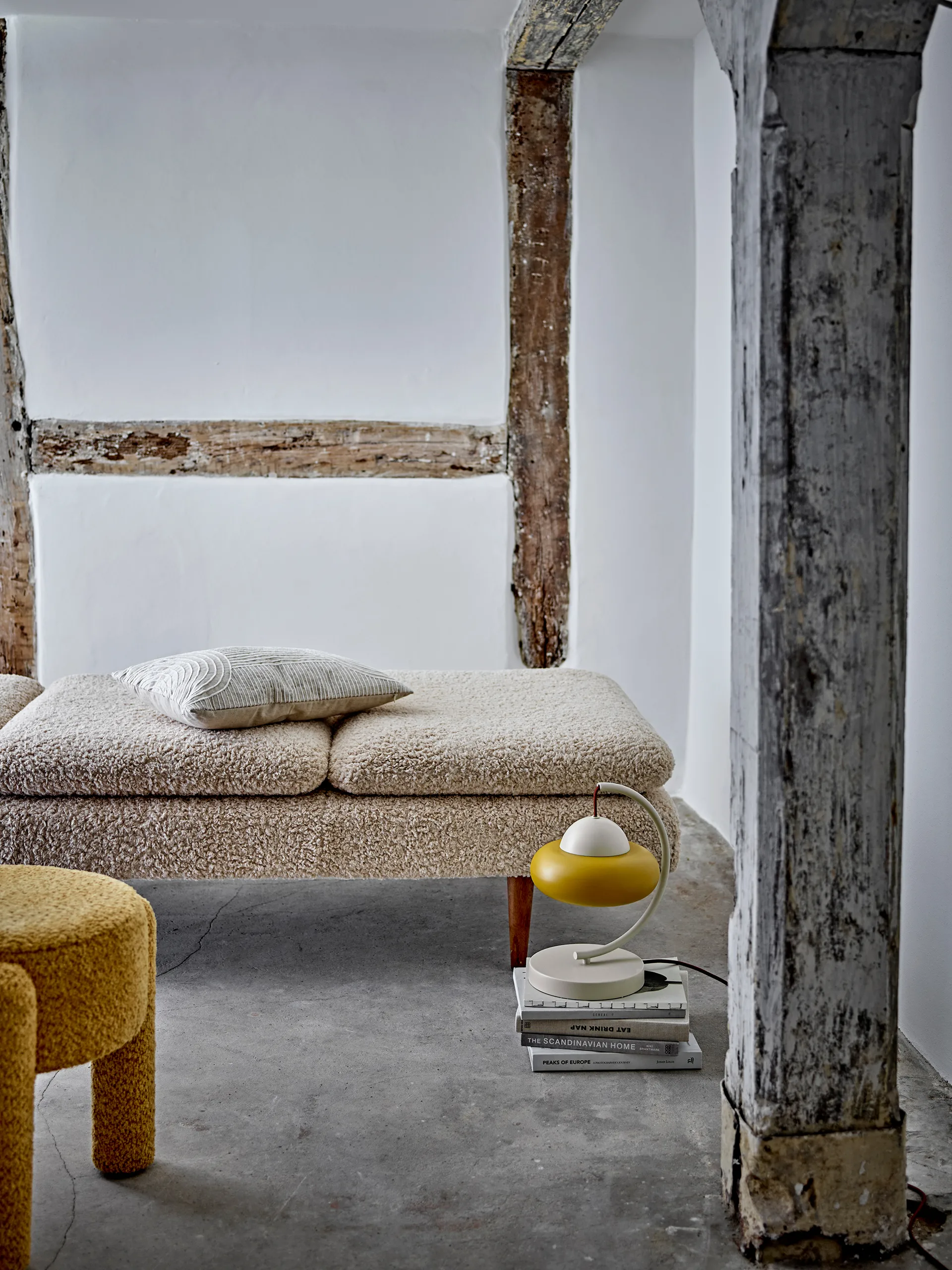 Tabouret Bruno Ø42 cm, Jaune Bloomingville