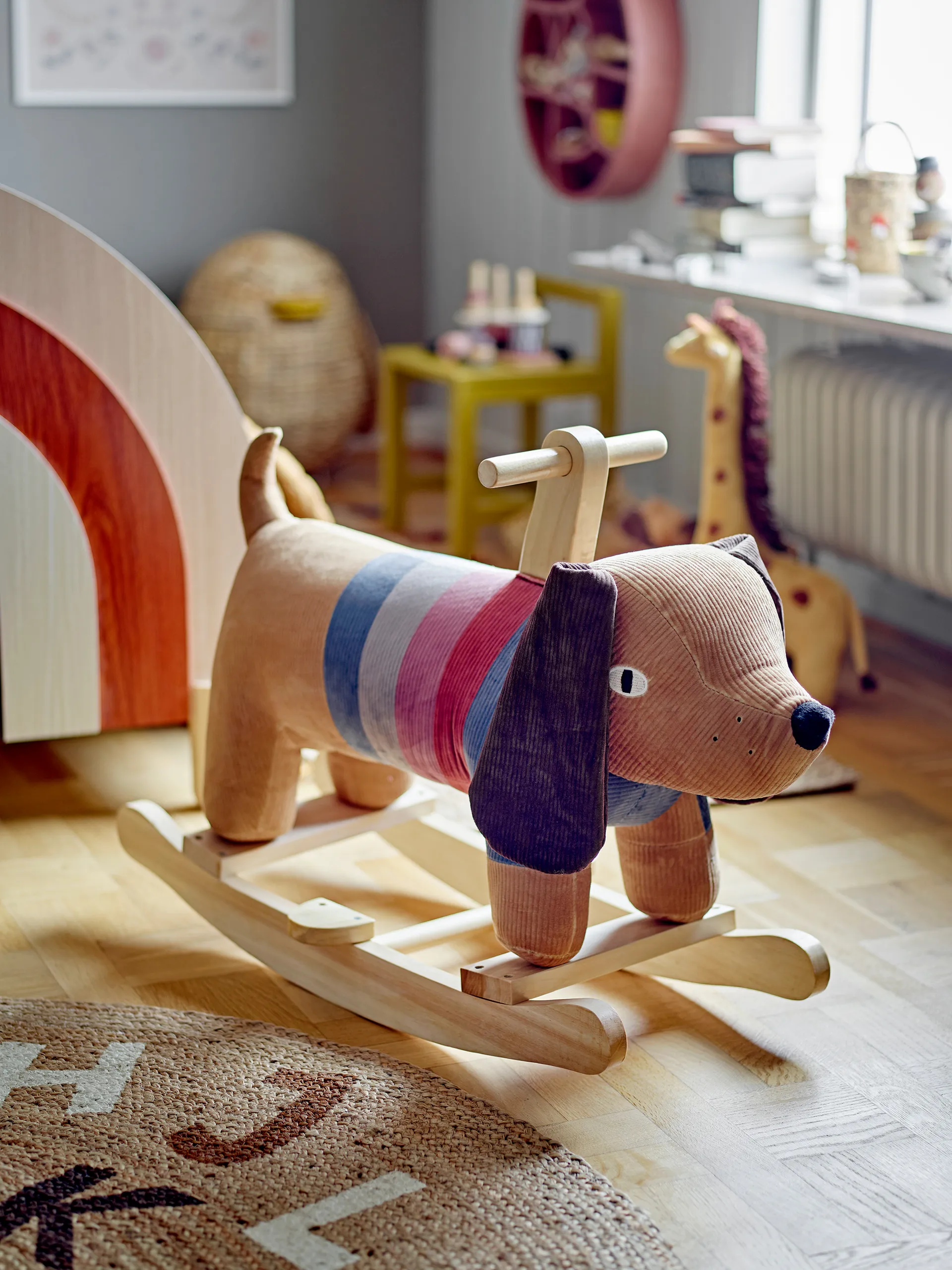 Tapis en jute Dinne Ø130 cm, Alphabet Bloomingville