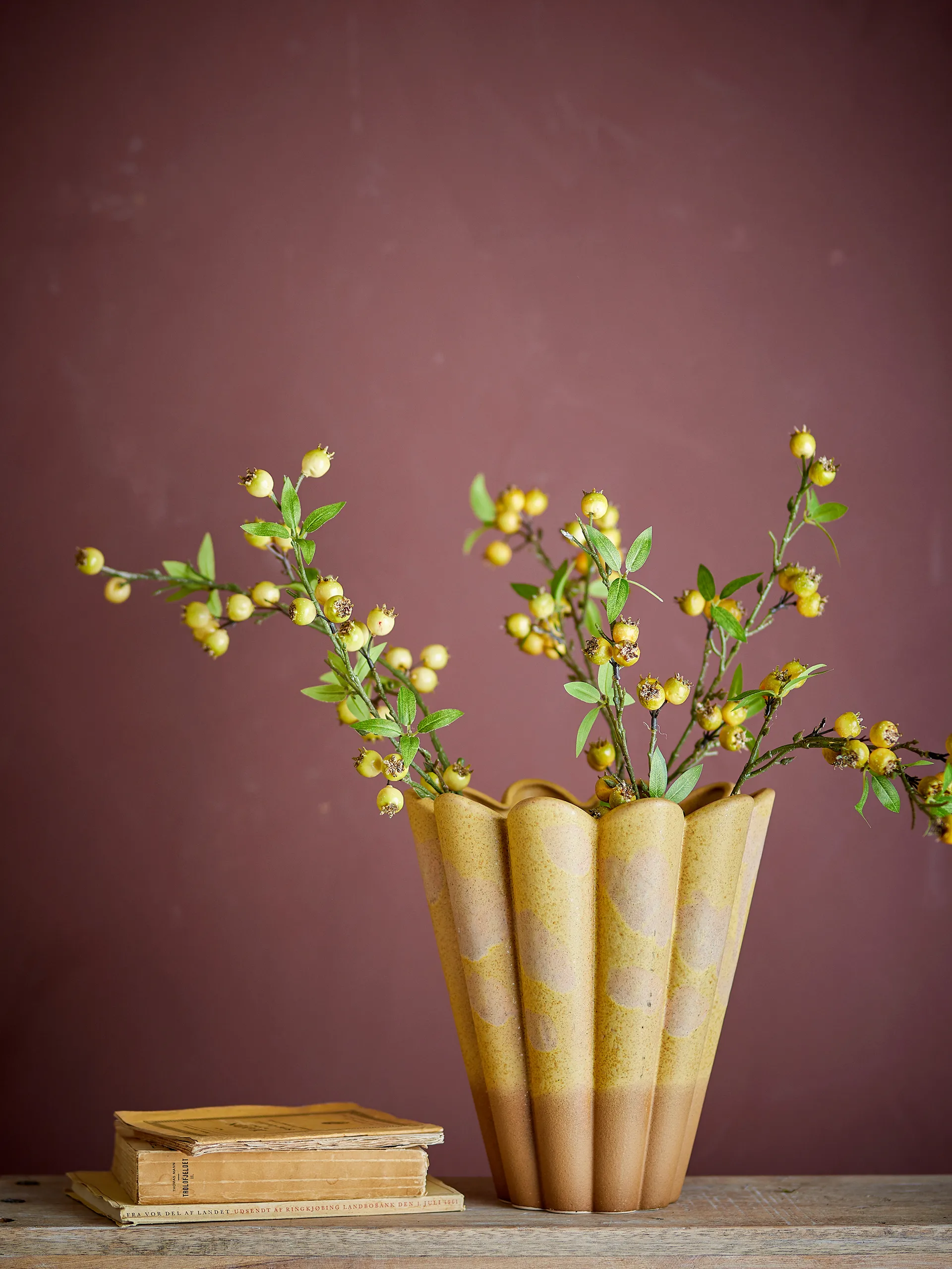 Vase Penn 25,5x29 cm, Jaune Bloomingville