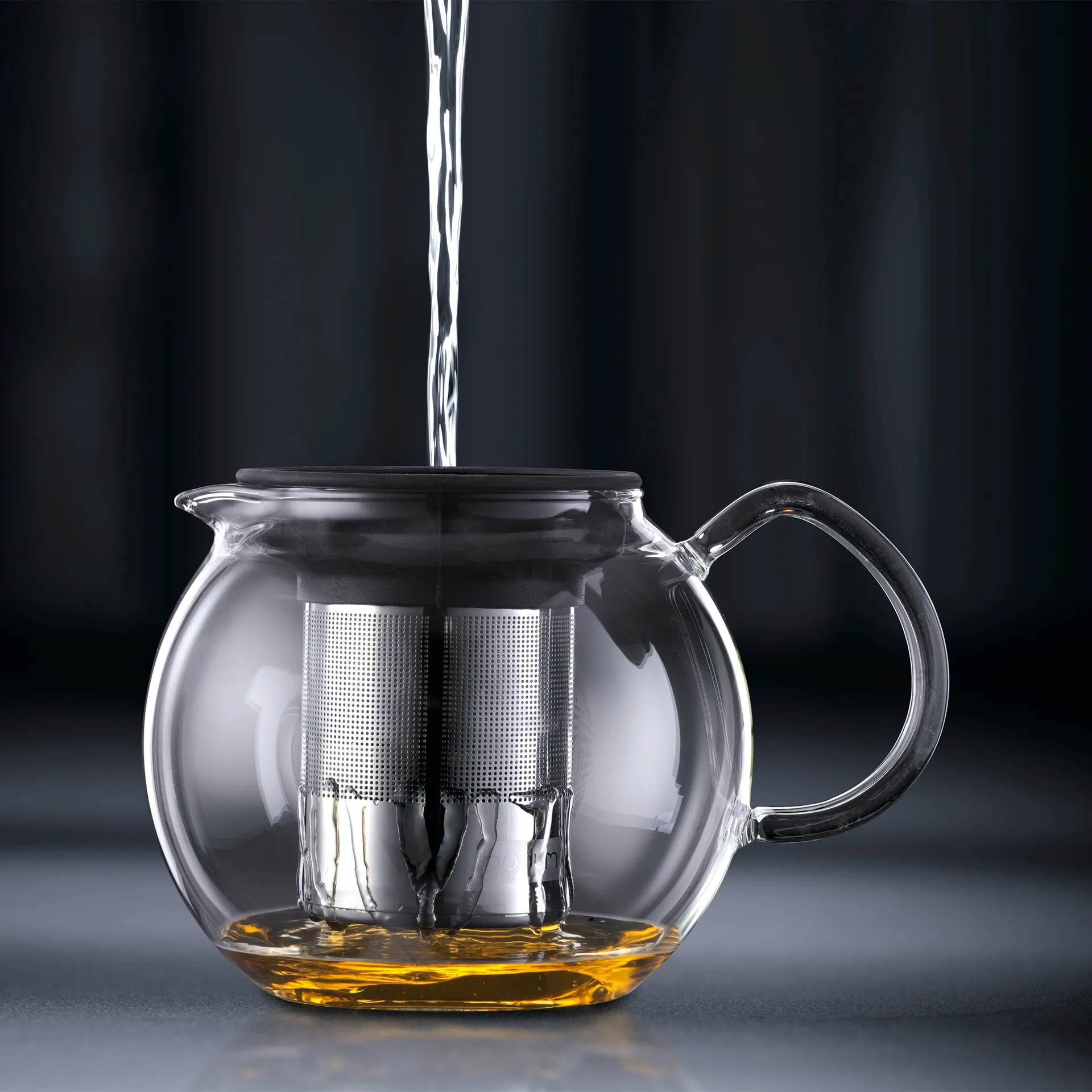 Théière Assam chrome, 1 L Bodum