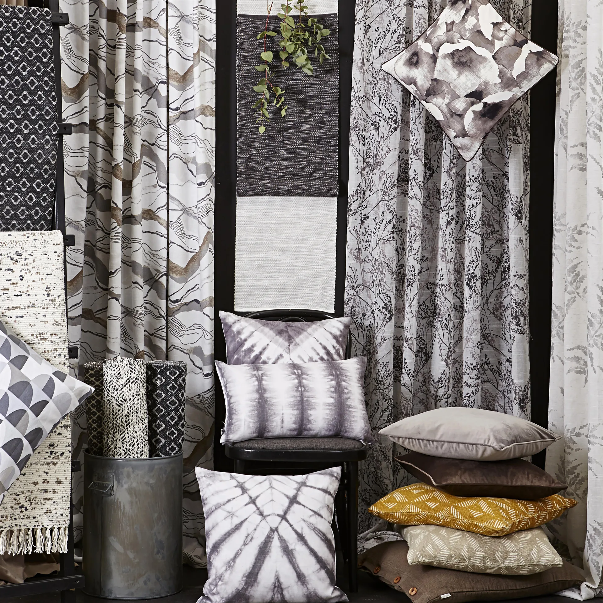 Housse de coussin velours Anna, gris clair Boel & Jan