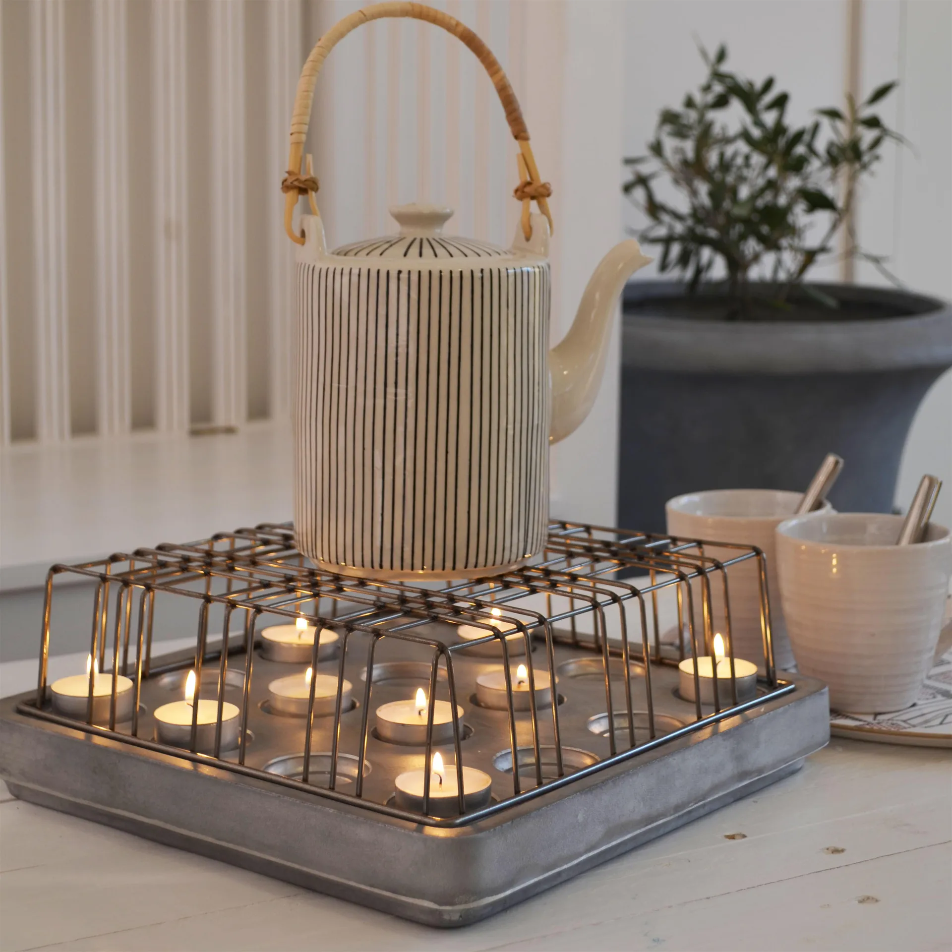 Grille pour Stumpastaken, Grandt Born In Sweden