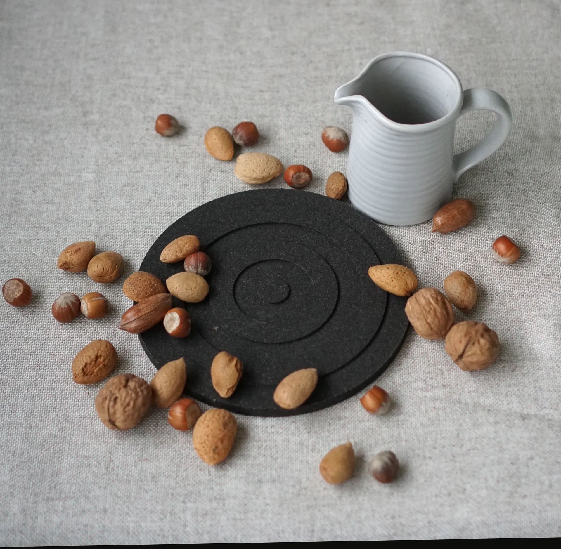 Tapis rond pour casseroles Circle Ø20 cm, Noir Born In Sweden