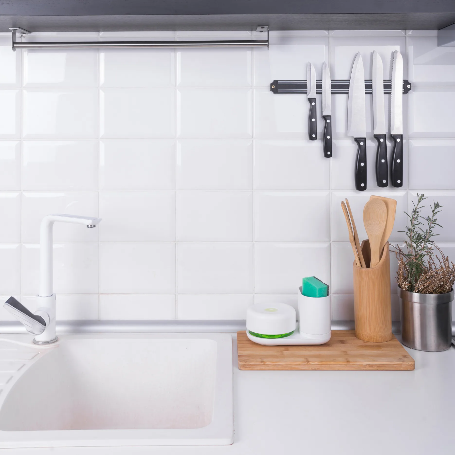 Pompe et rangement pour produits vaisselle, Blanc Bosign