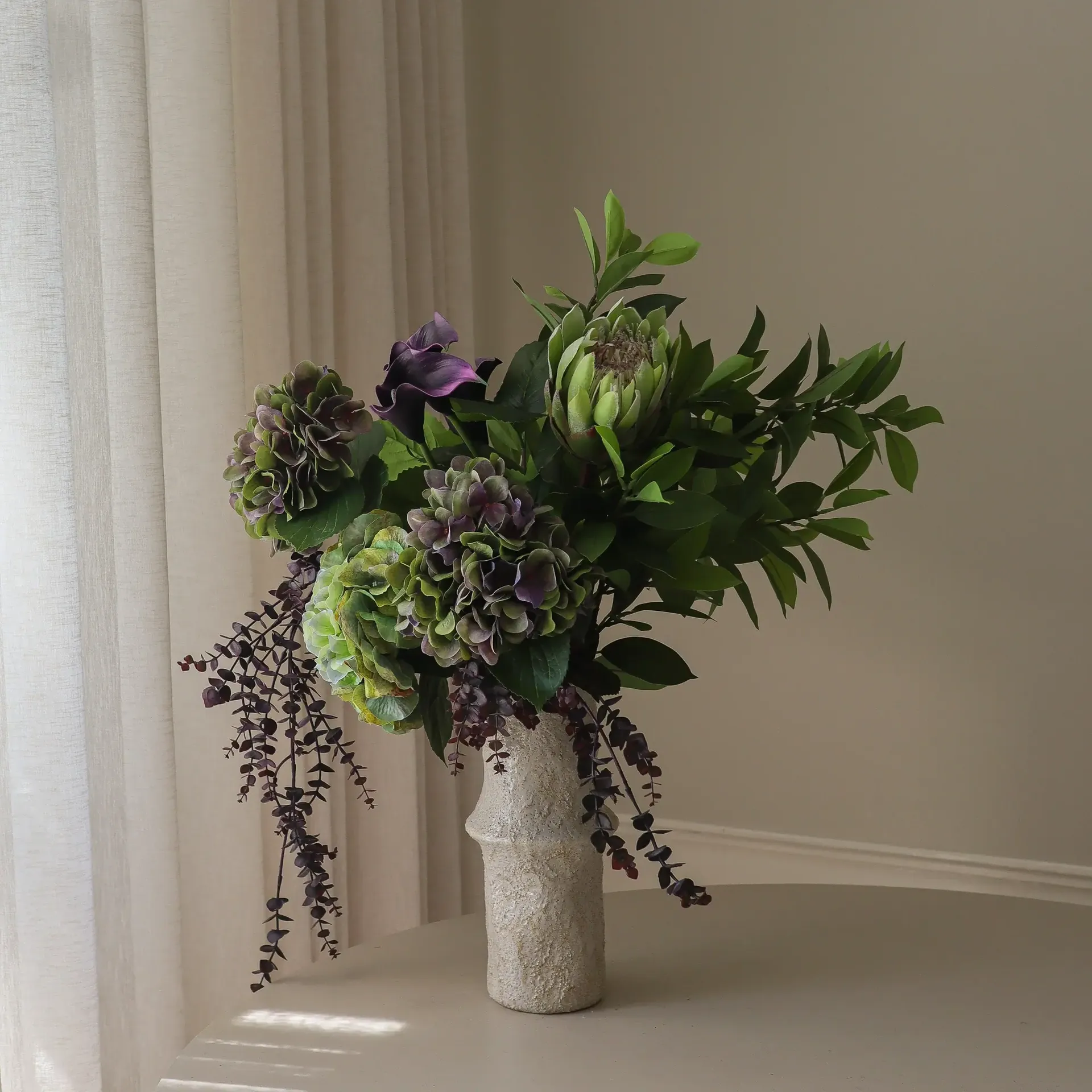 Bouquet artificiel Aubergine Bloom, Calla-hortensia-protée royale, 106 cm, 12 pièces Botané