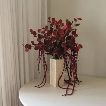Bouquet artificiel Burgundy Veil - Eucalyptus, amarante, 84 cm - Botané