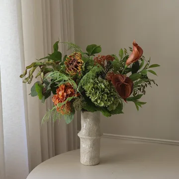 Bouquet artificiel Cedar Grove - Hortensia-dahlia semi-cactus-calla, 90 cm, 14 pièces - Botané