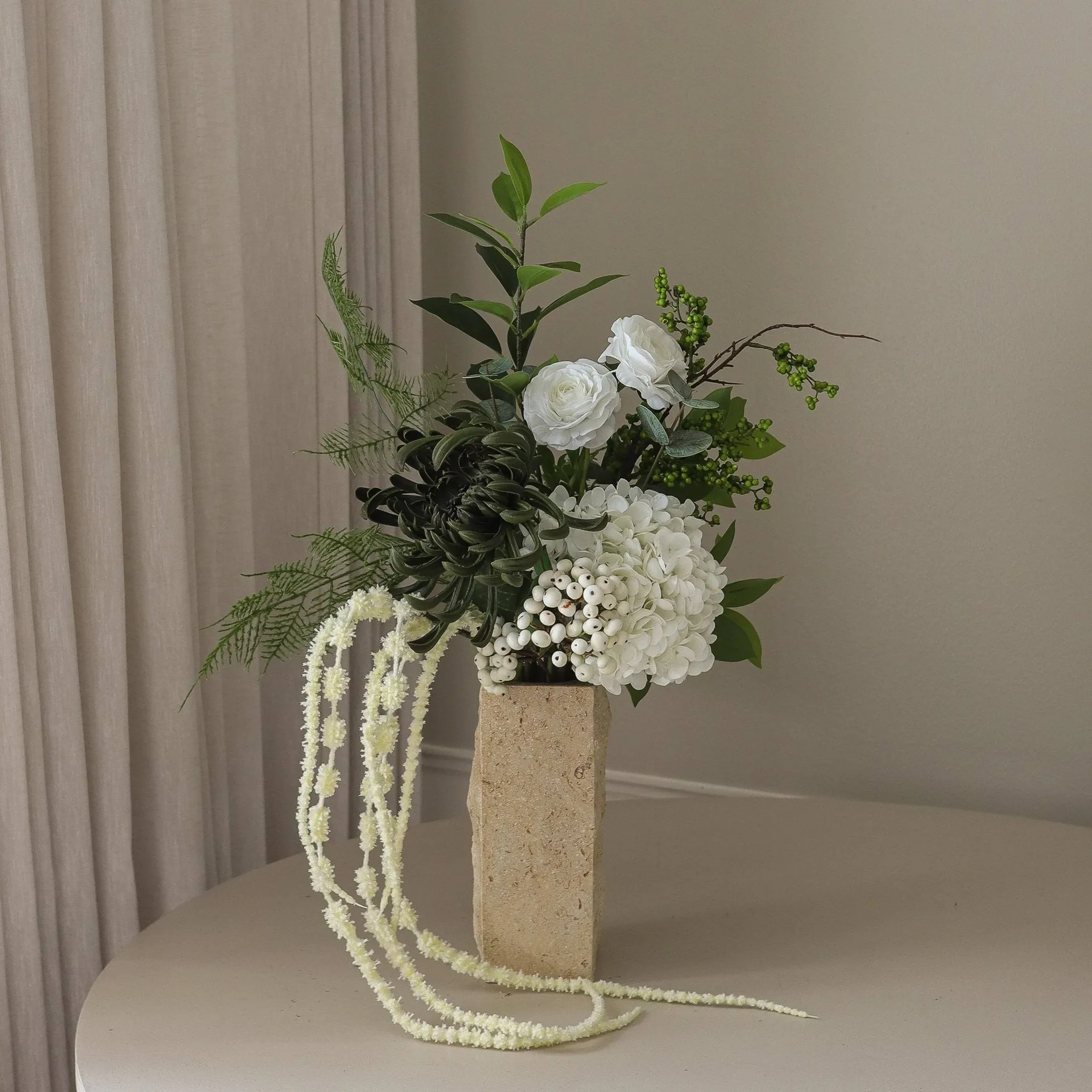 Bouquet artificiel Green Veil, Renoncules, hortensias, amarante, 85 cm Botané