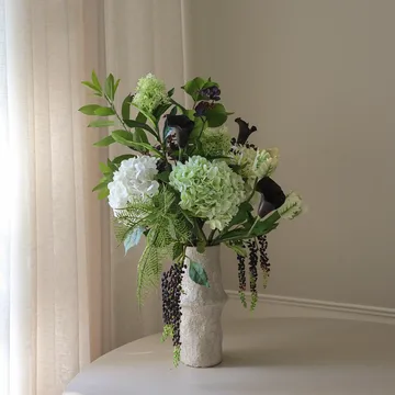 Bouquet artificiel Moonlit Garden - Hortensia-tulipe perroquet-calla, 106 cm, 17 pièces - Botané