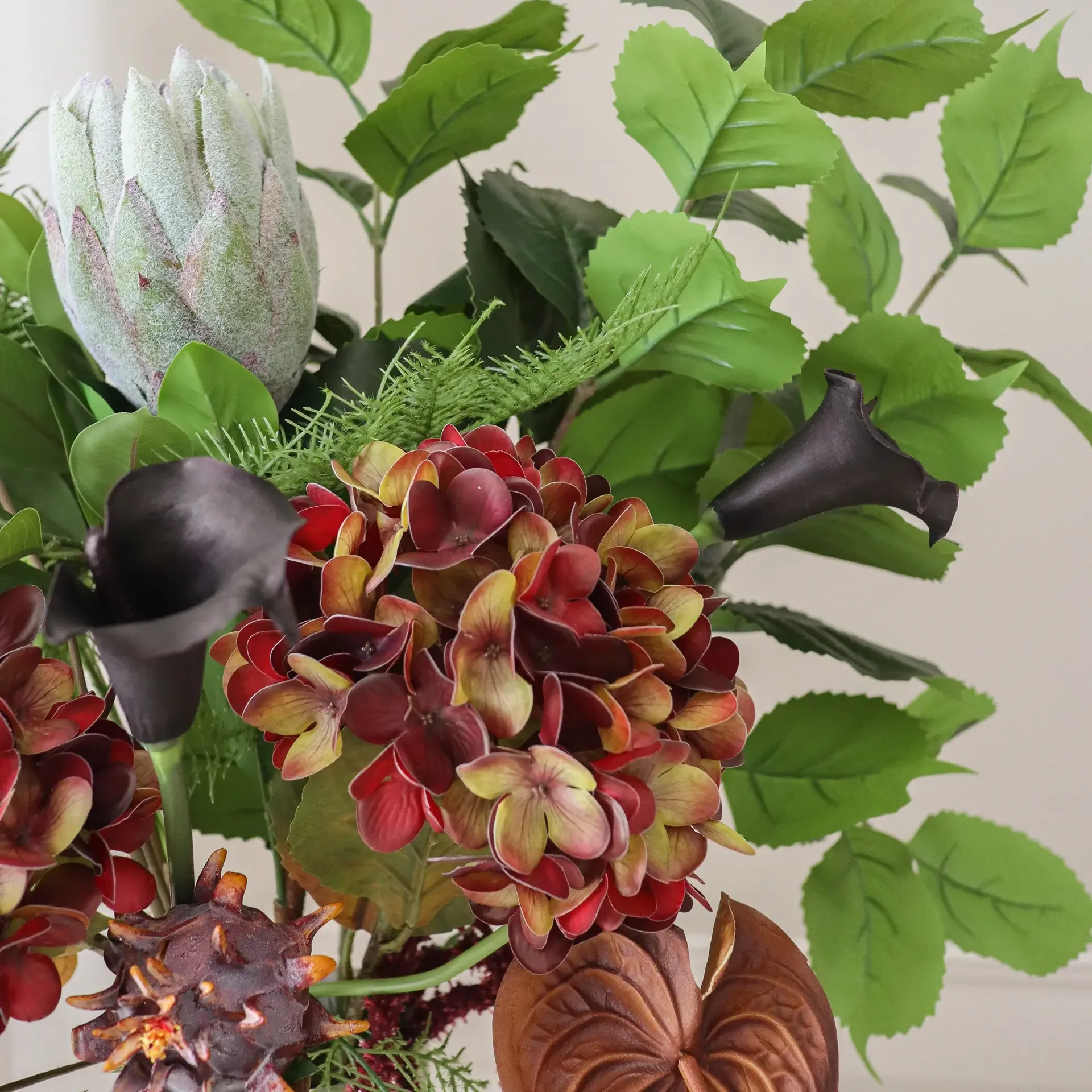 Bouquet artificiel Noir Botanica, Hortensia-calla-anthurium, 112 cm, 15 pièces Botané