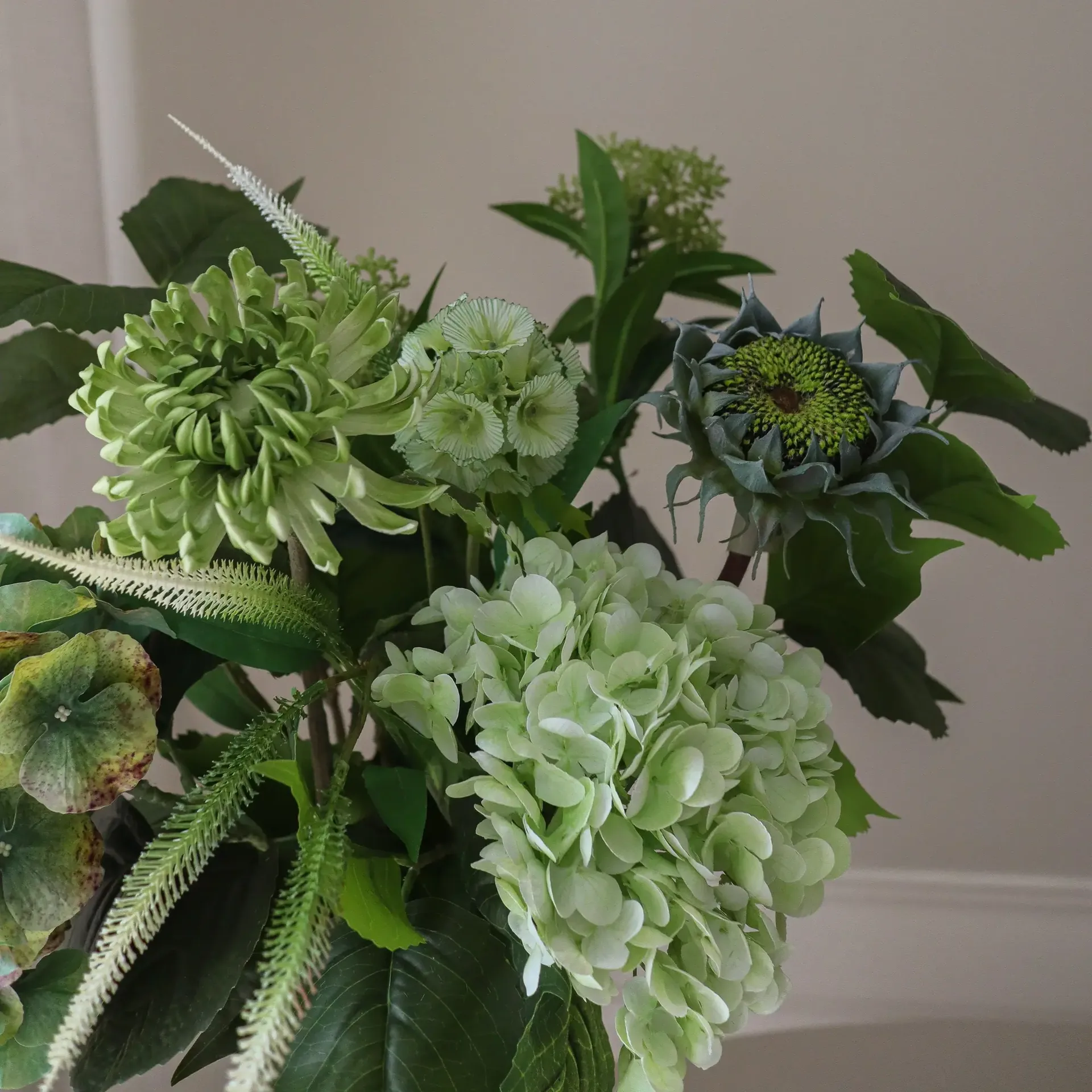 Bouquet artificiel Sage Garden, Hortensia-dahlia semi-cactus, 112 cm, 10 pièces Botané