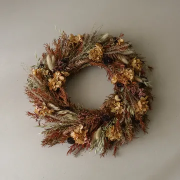 Couronne de fleurs Golden Meadow Wreath - Hortensia-herbe séchée-fougère-oreilles de lièvre, Ø40 cm - Botané