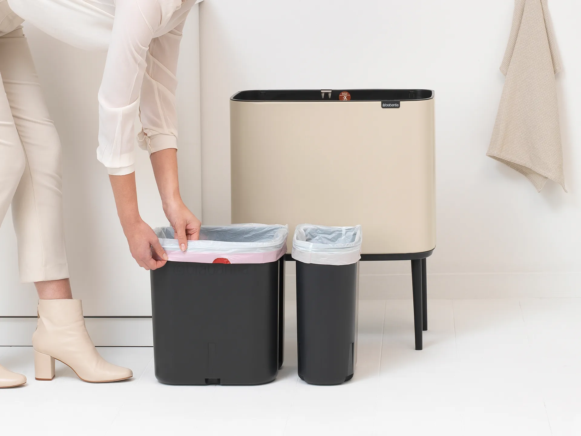 Bo Touch Bin 11+23 litres, Soft beige Brabantia