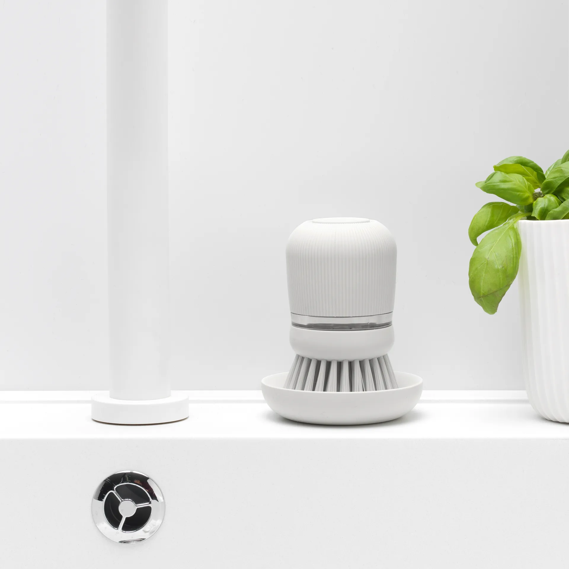 Brosse à vaisselle avec distributeur de savon Brabantia, Gris foncé Brabantia