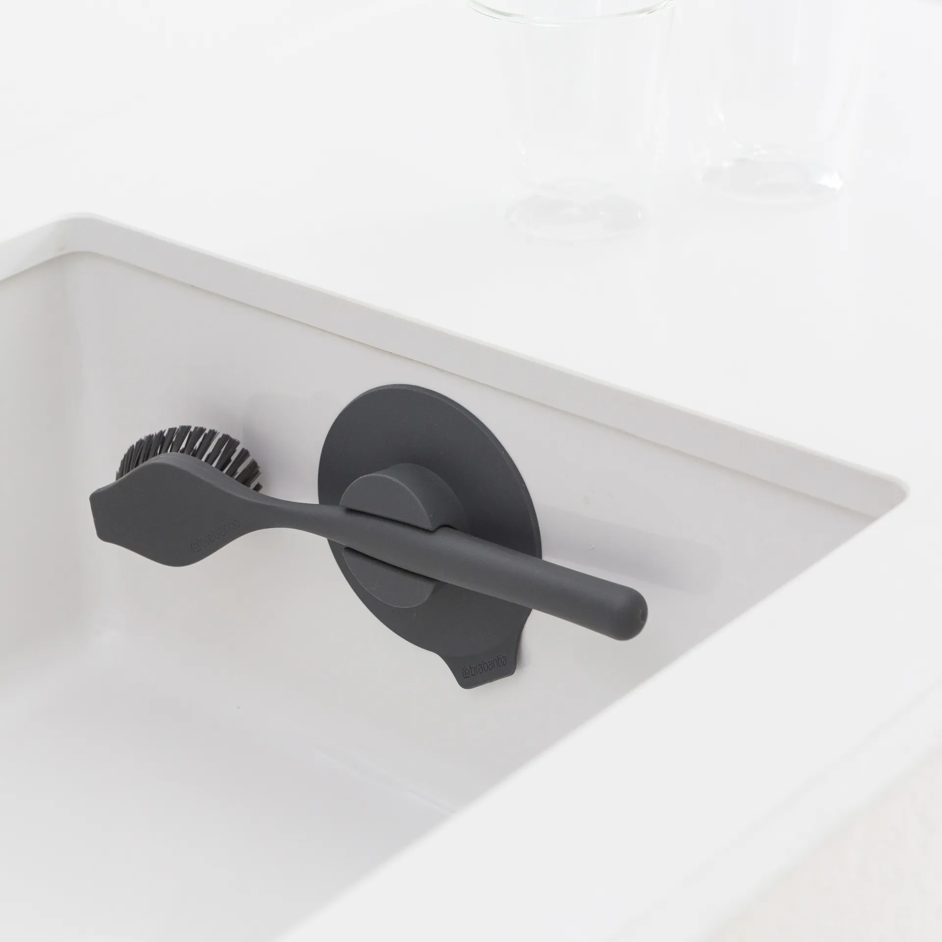Brosse à vaisselle avec ventouse Brabantia, Gris foncé Brabantia