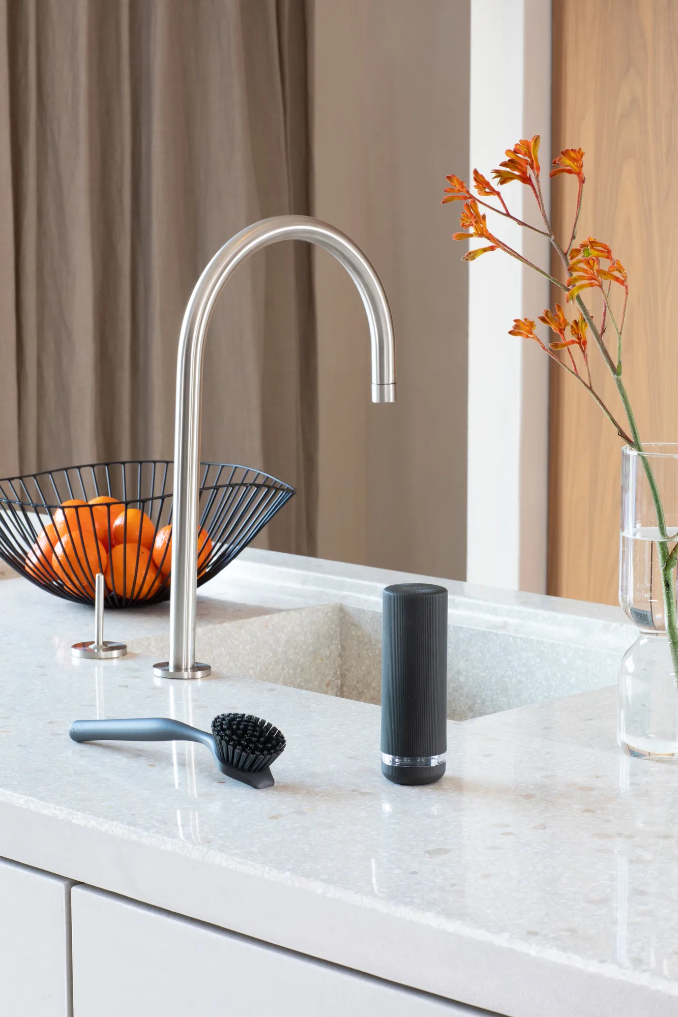 Distributeur à liquide vaisselle SinkStyle, Mineral Infinite Grey Brabantia
