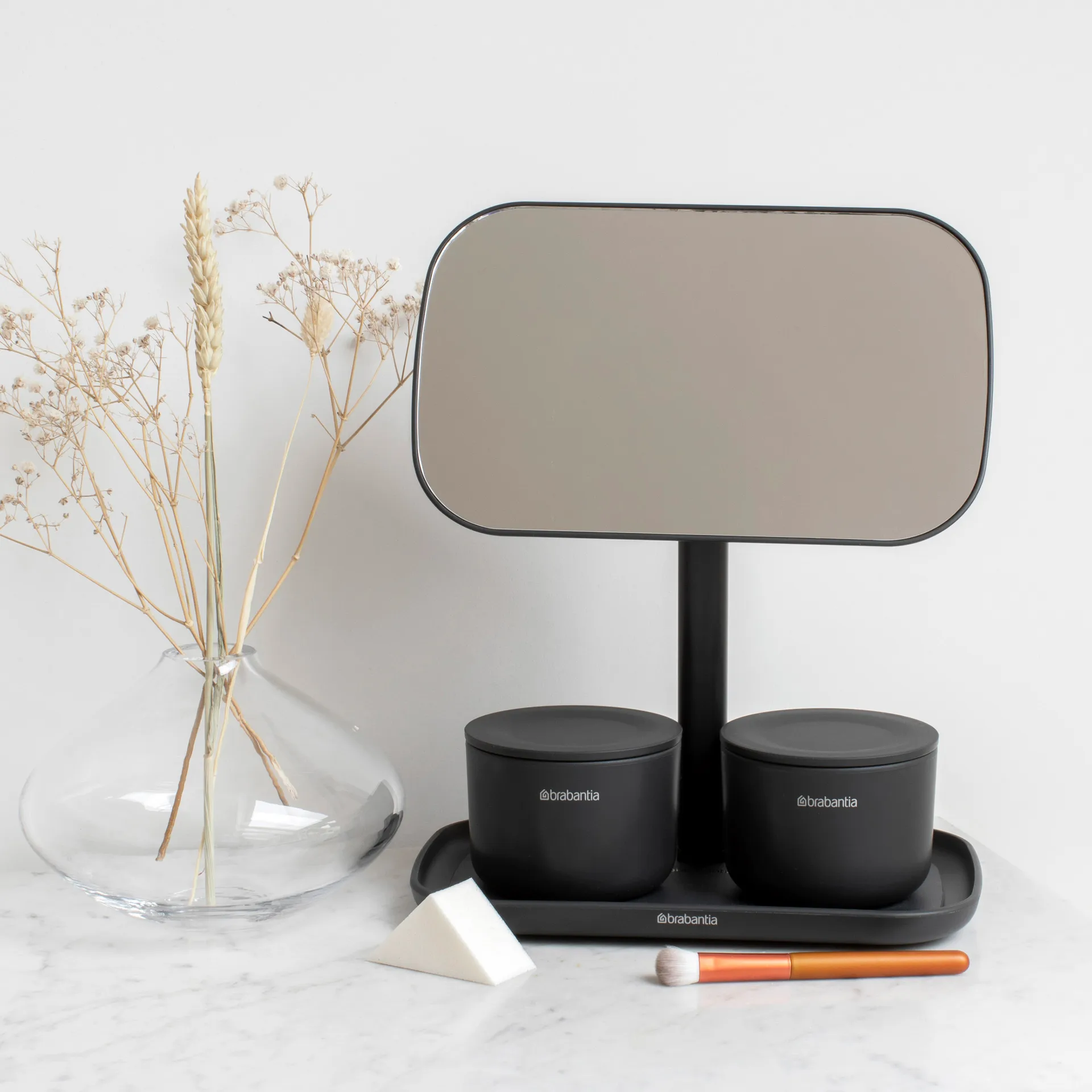 Miroir avec plateau de rangement ReNew, Gris foncé Brabantia