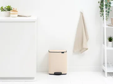 Poubelle à pédale Bo 12 L - Soft Beige - Brabantia