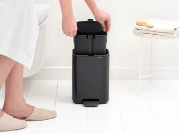 Poubelle à pédale Bo 4 L - Matt Black - Brabantia