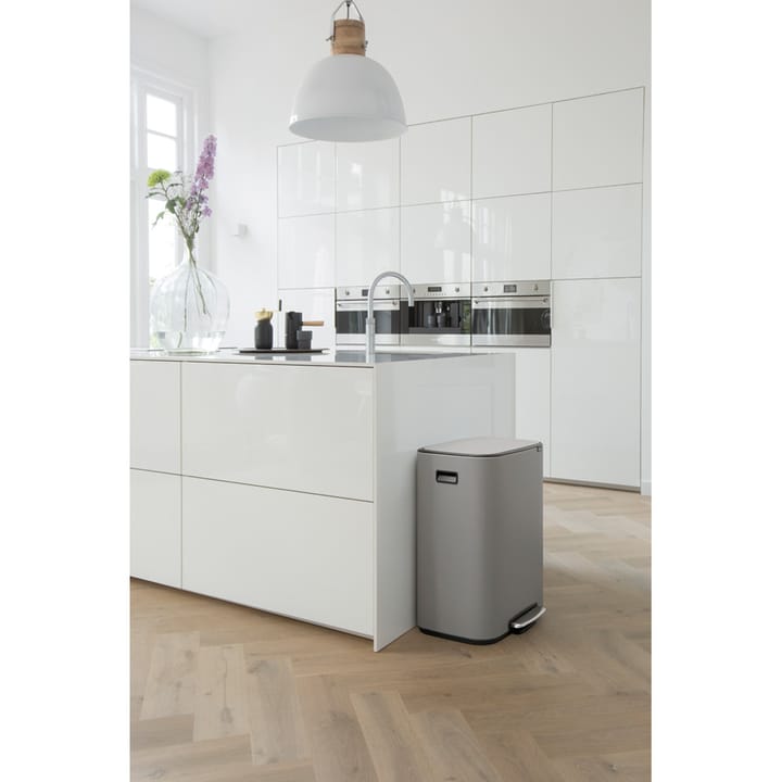 Poubelle à pédale Bo 60 L - Mineral concrete grey - Brabantia