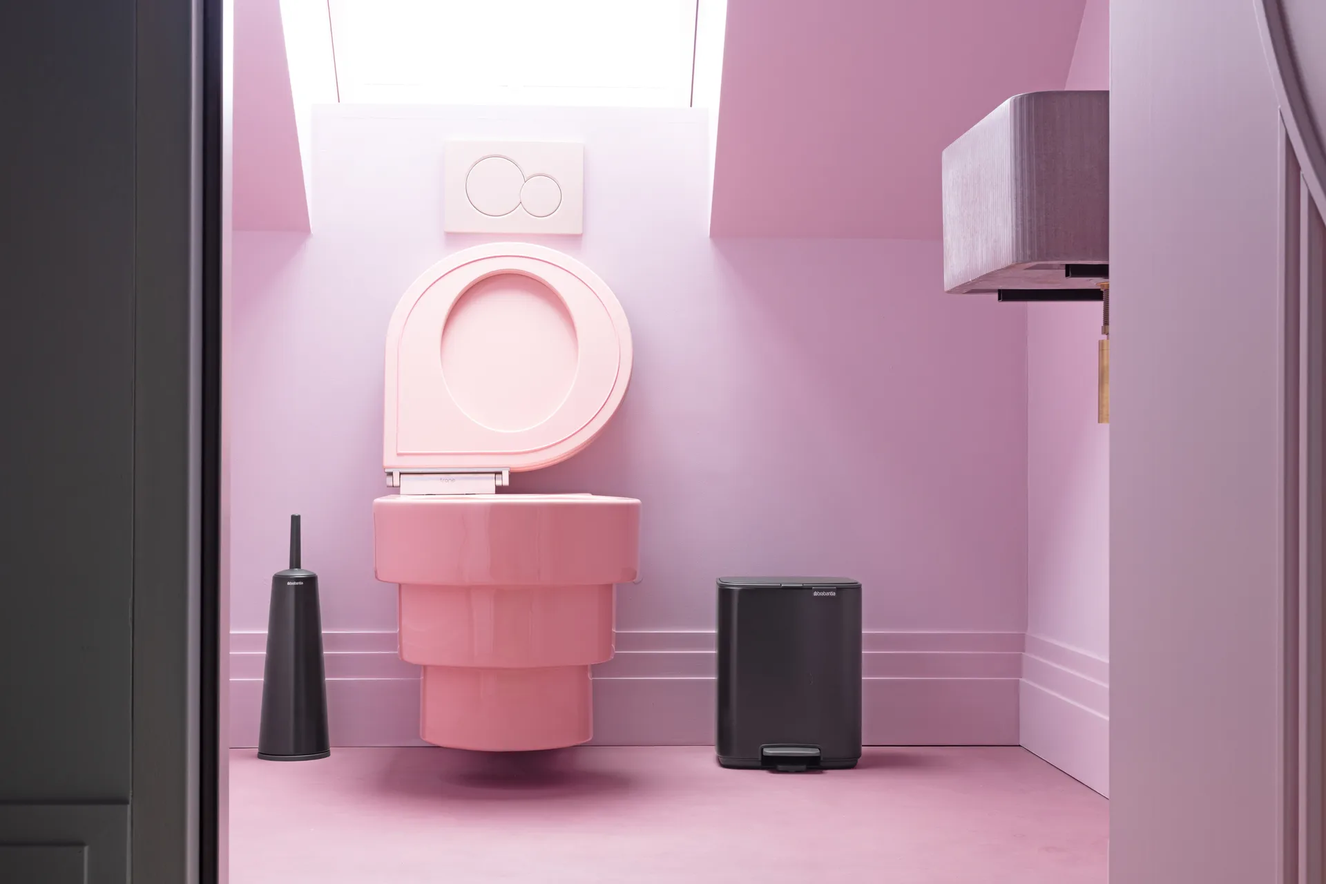 Poubelle à pédale Bo 7 L, Matt Black Brabantia