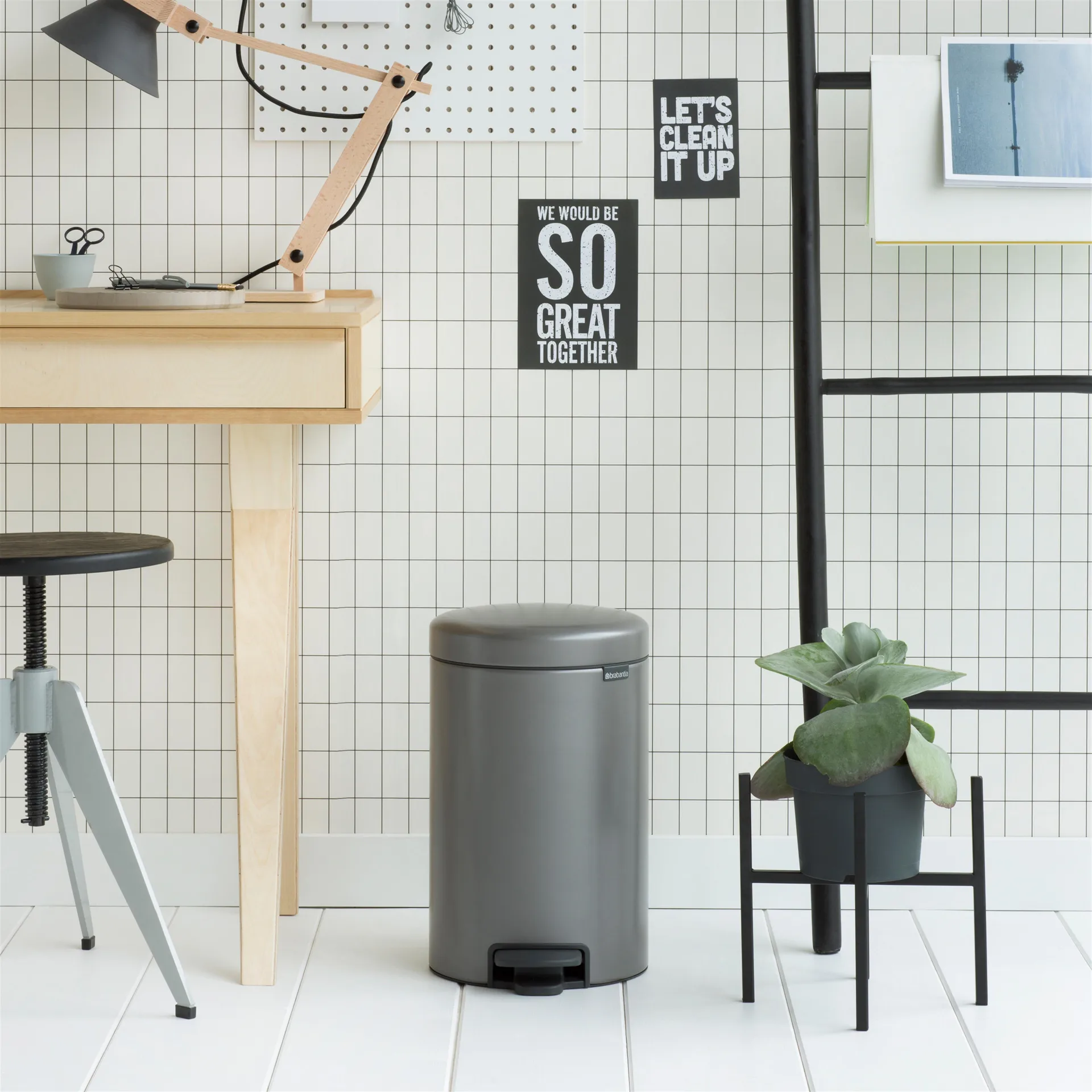 Poubelle à pédale New Icon 12 litres, gris Brabantia