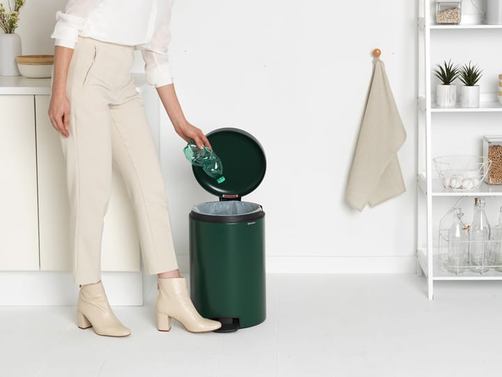 Poubelle à pédale New Icon 20 litres, Pine green Brabantia