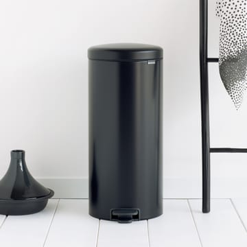 Poubelle à pédale New Icon 30 litres - noir mate - Brabantia