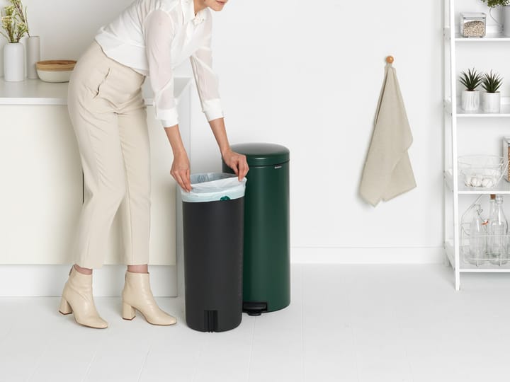Poubelle à pédale New Icon 30 litres, Pine green Brabantia