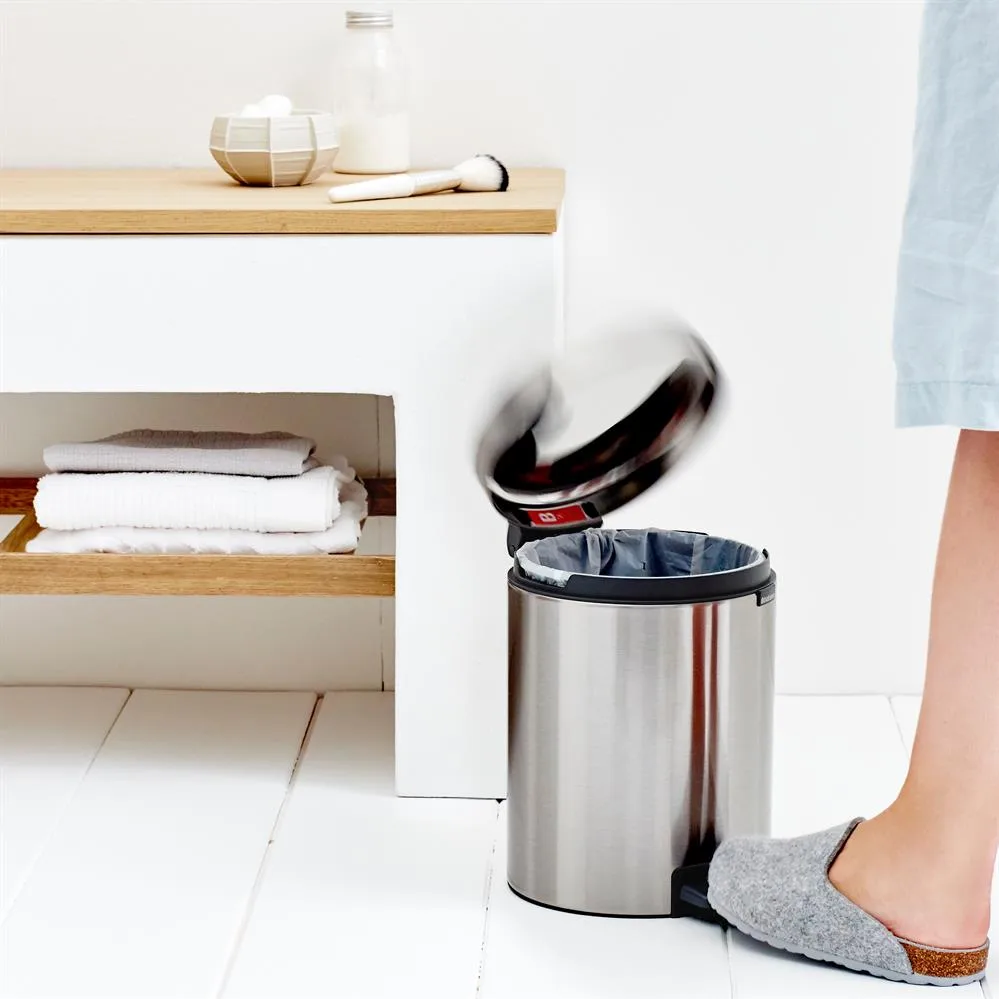 Poubelle à pédale New Icon 5 litres, acier mate Brabantia