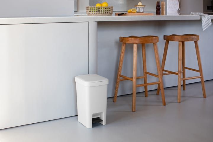 Poubelle à pédale StepUp 16 L, Gris clair Brabantia