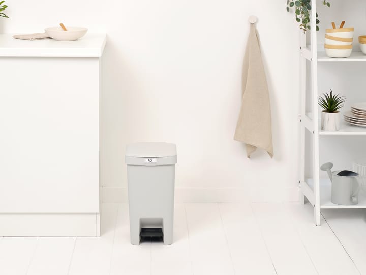 Poubelle à pédale StepUp 16 L, Gris clair Brabantia